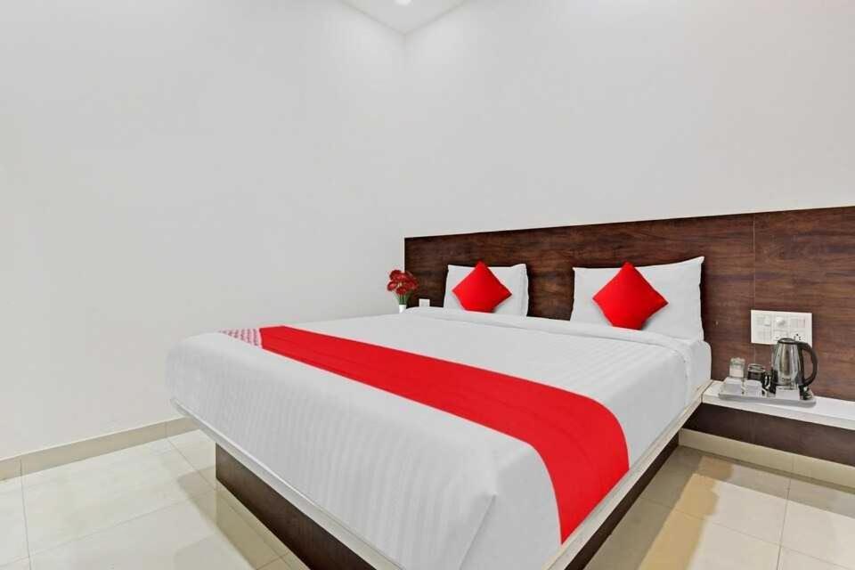 Hotel Collection O 83988 Clear Sky Udaipur