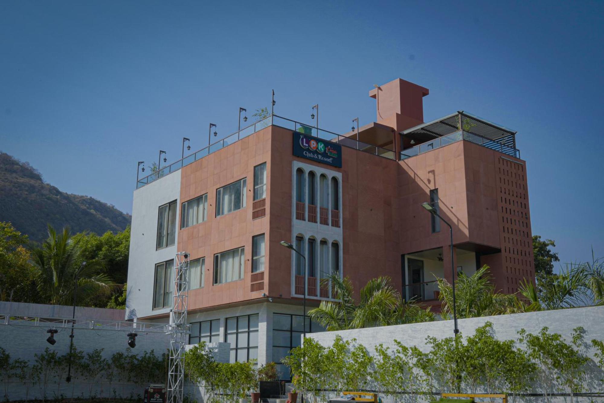 Resort The Passion Karma Club & Udaipur