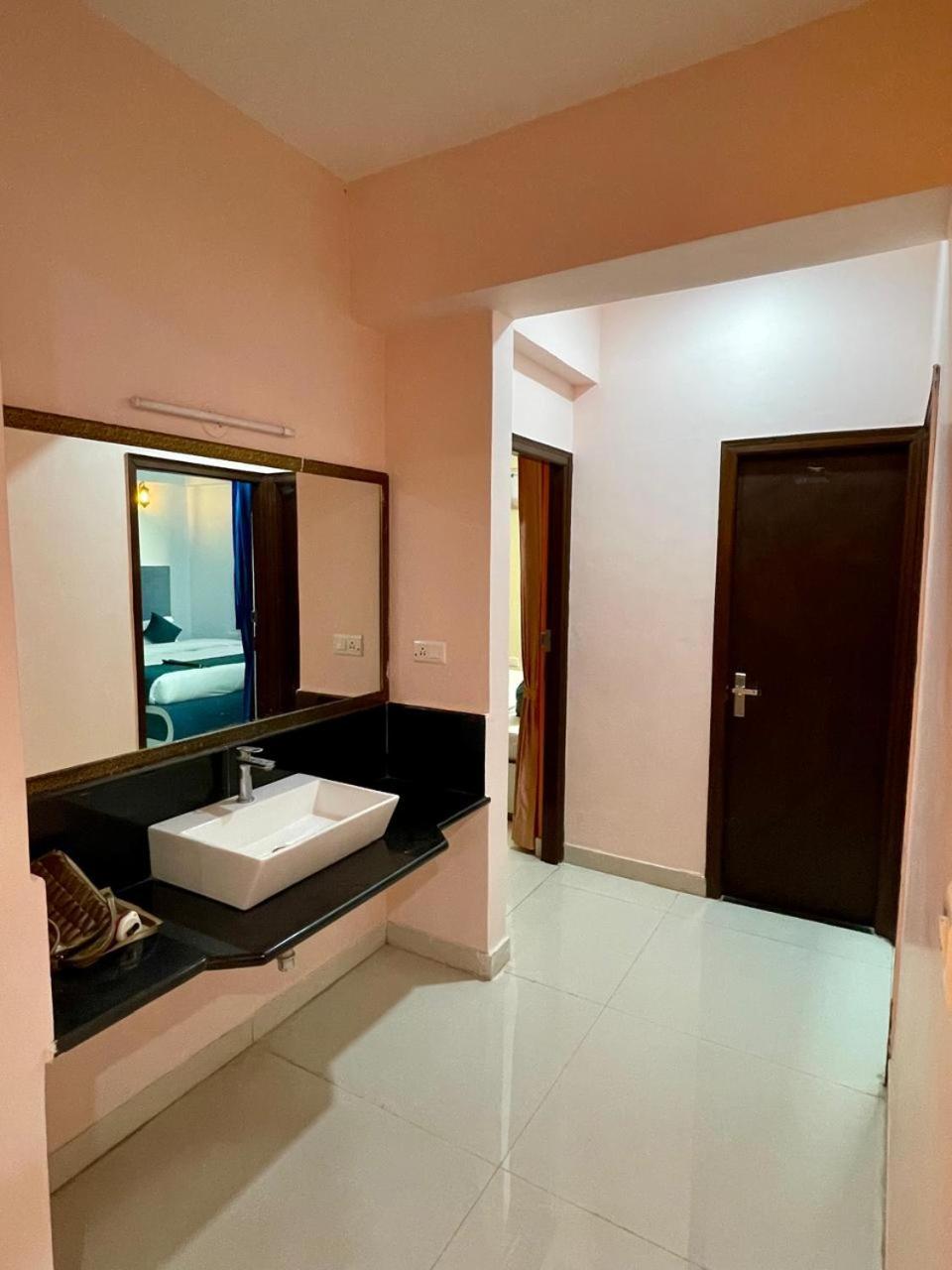 Apartment Royal Rajvilas Heights,luxury Family Home,5bhk,fully Ac