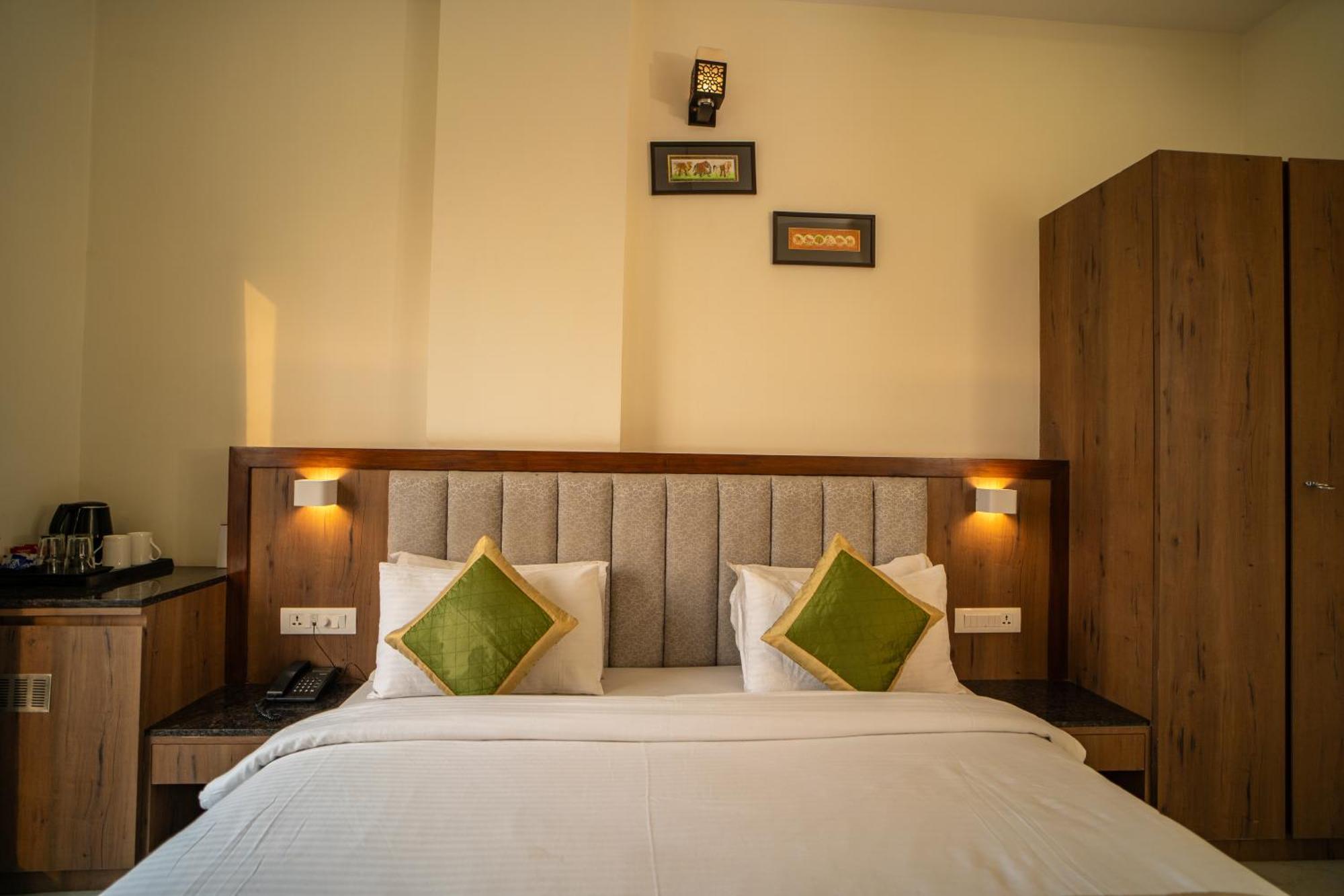 Hotel Rabbit Ratnam -by 3*