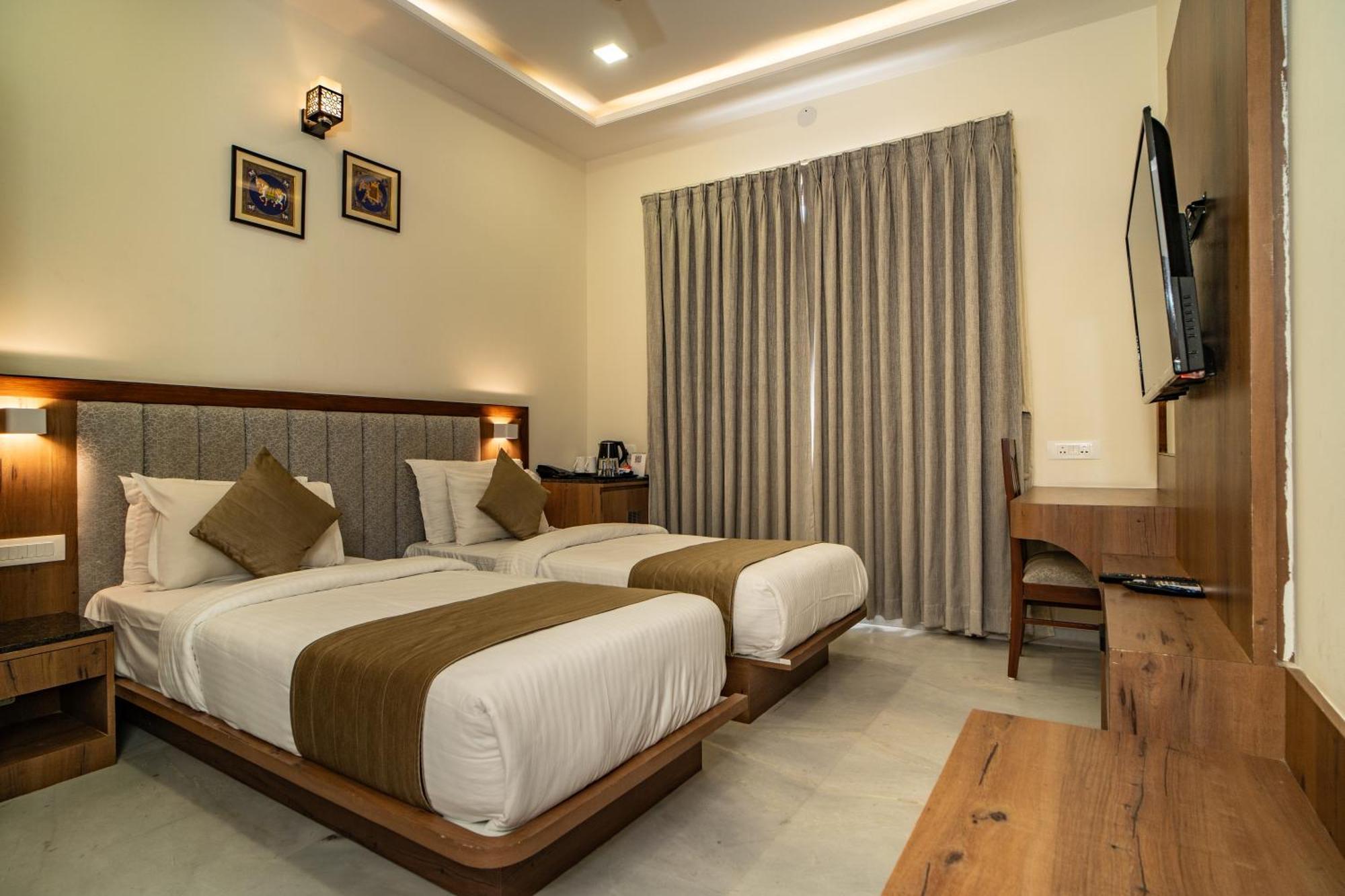 Hotel Rabbit Ratnam -by