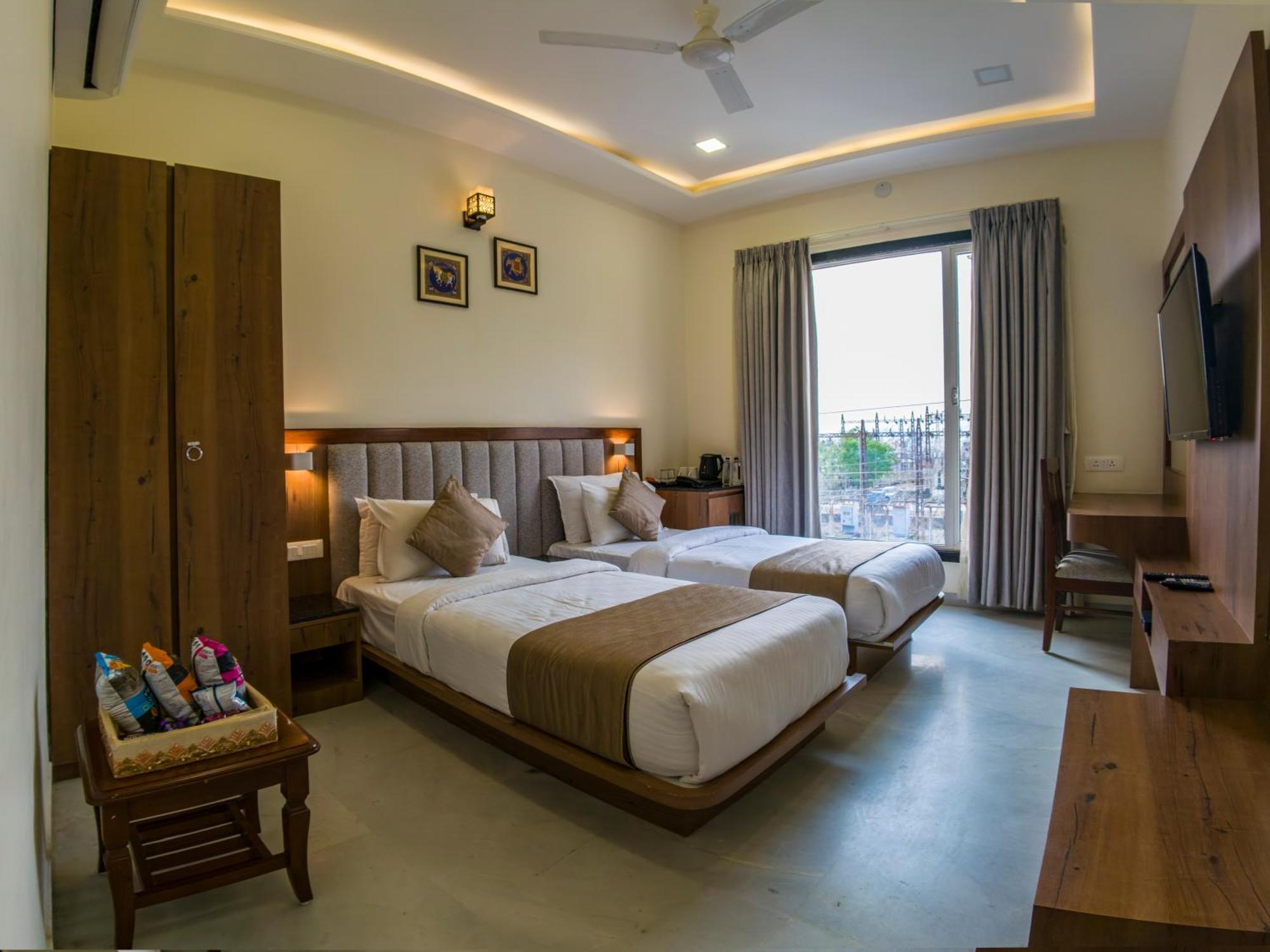 Rabbit Ratnam -by Hotel Udaipur