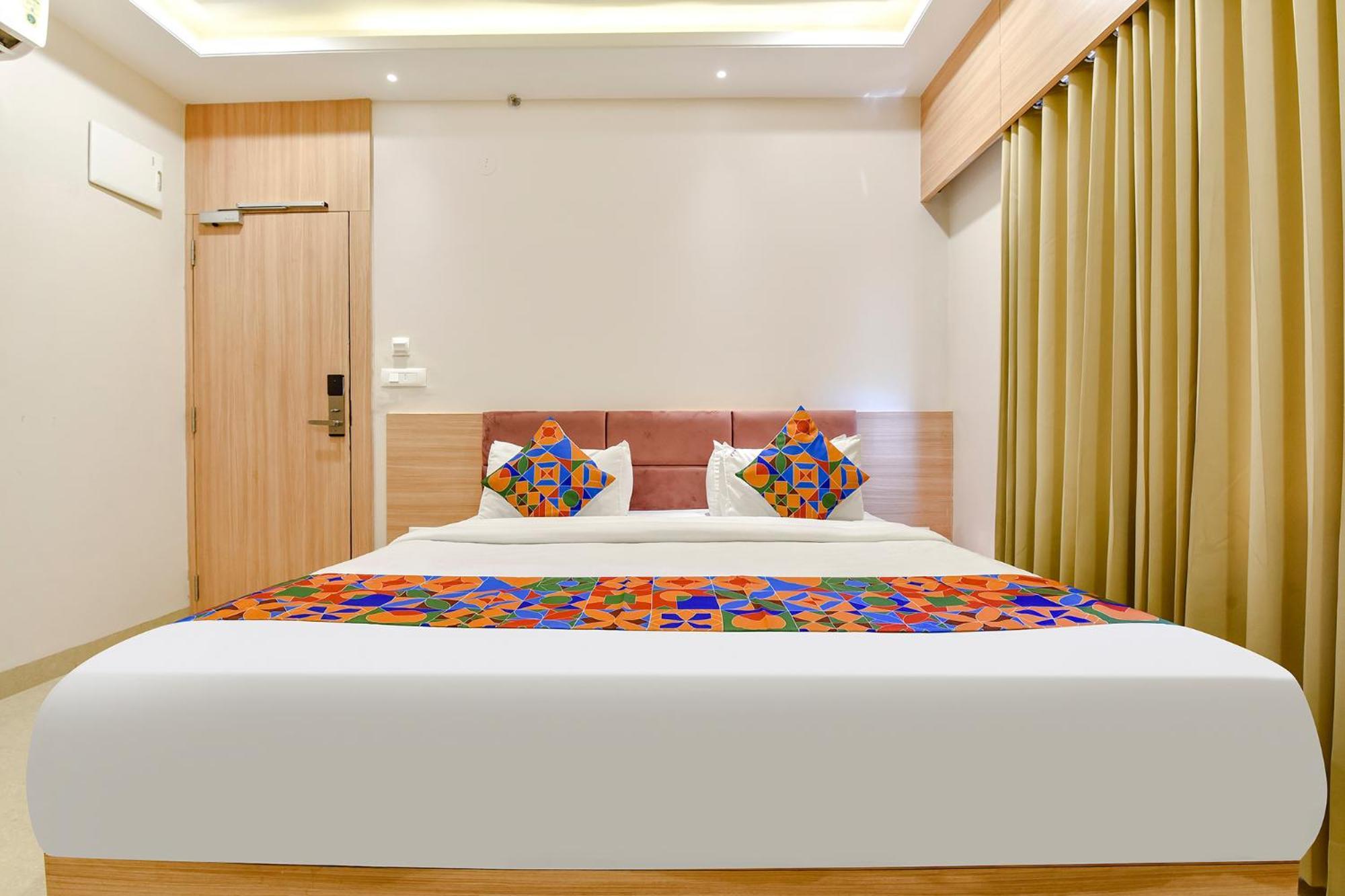 Fabhotel Prime Rudura Palace 4*