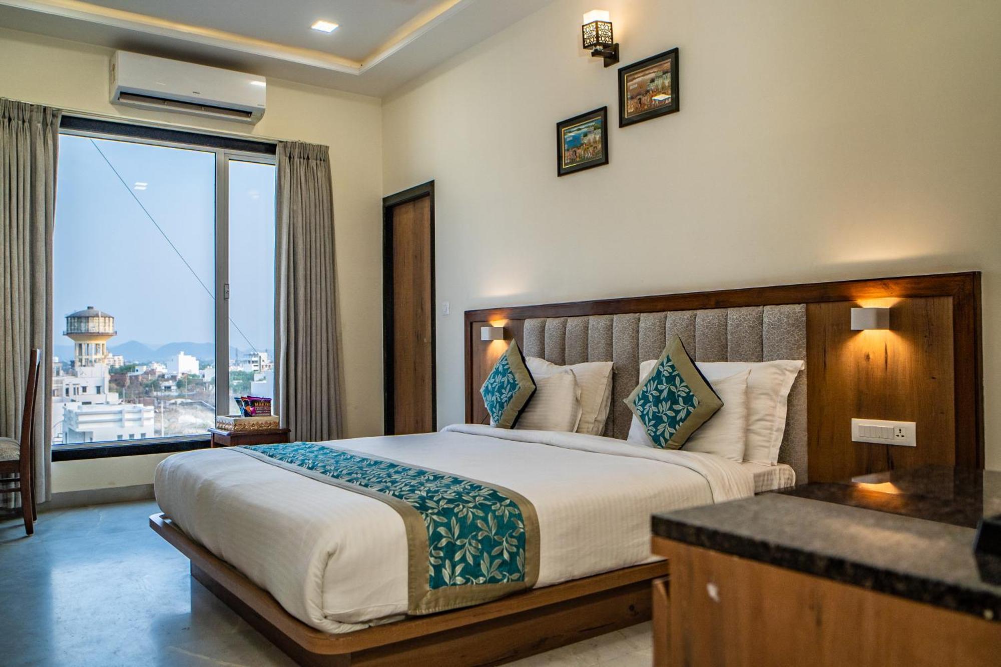 Rabbit Ratnam -by 3* Udaipur