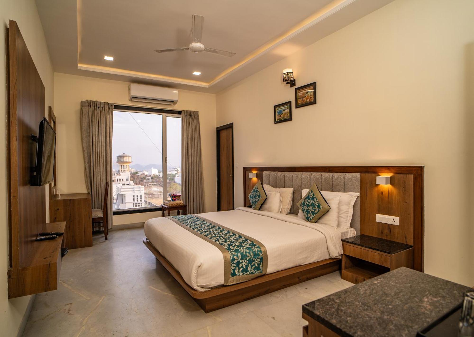 Rabbit Ratnam -by Hotel Udaipur