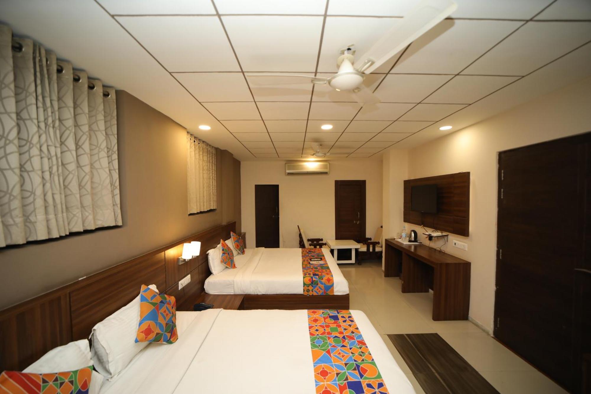 Hotel Damanis