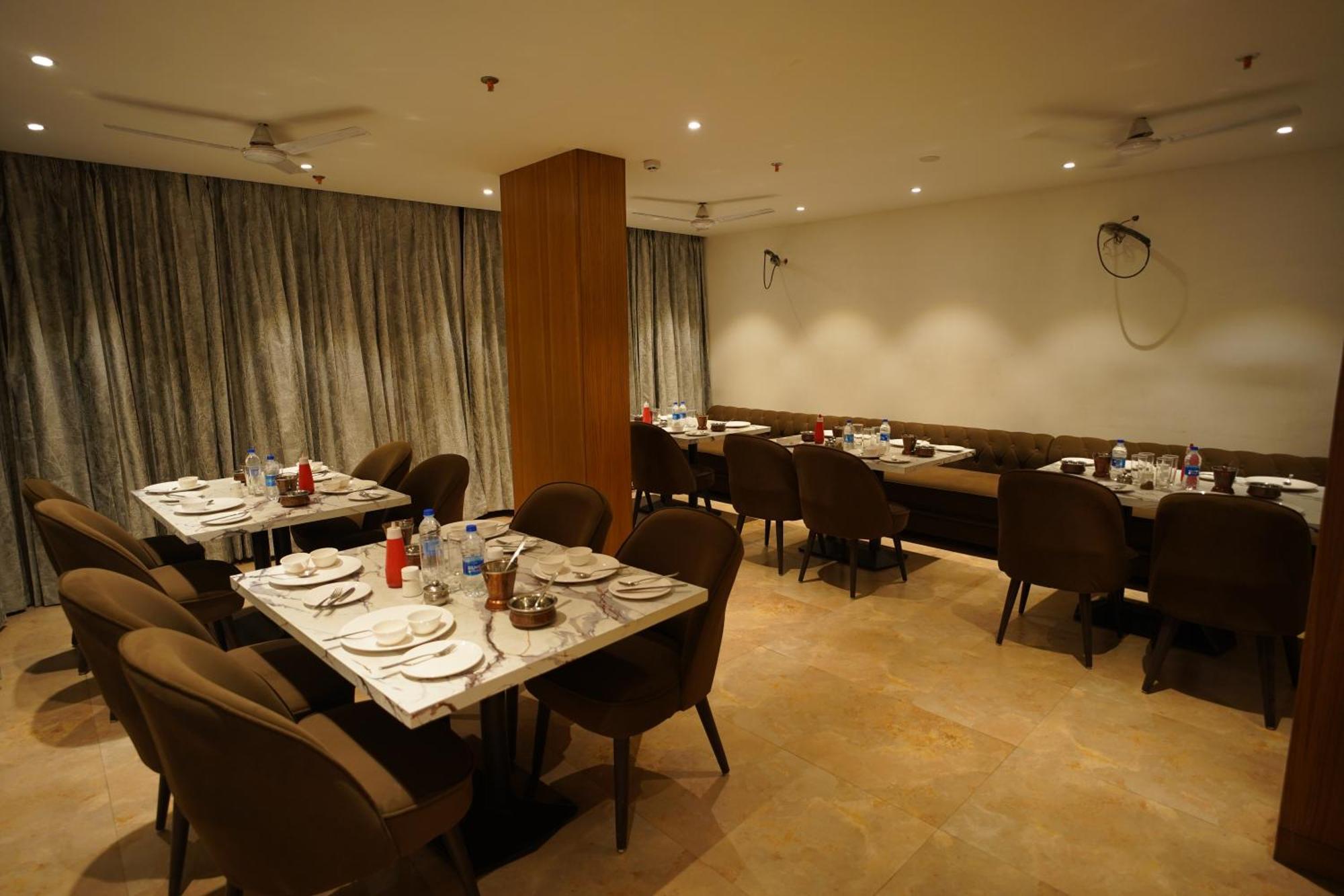 Hotel Mumbai House Express Udaipur