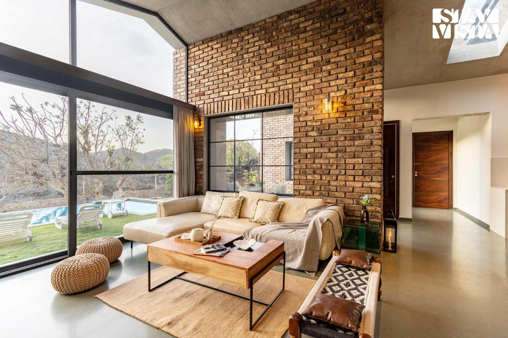 Villa Stayvista's Ikebana - Living By The Forest Edge - Mountain-view With Infinity Pool, Lawn, & Indoor-outdoor Games Udaipur