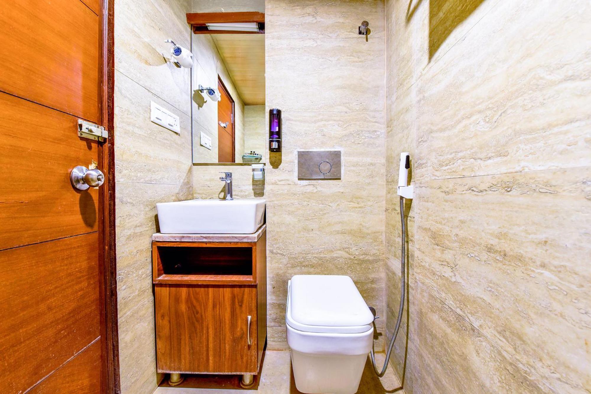 Hotel Fabhotel Naivara Boutique 3*