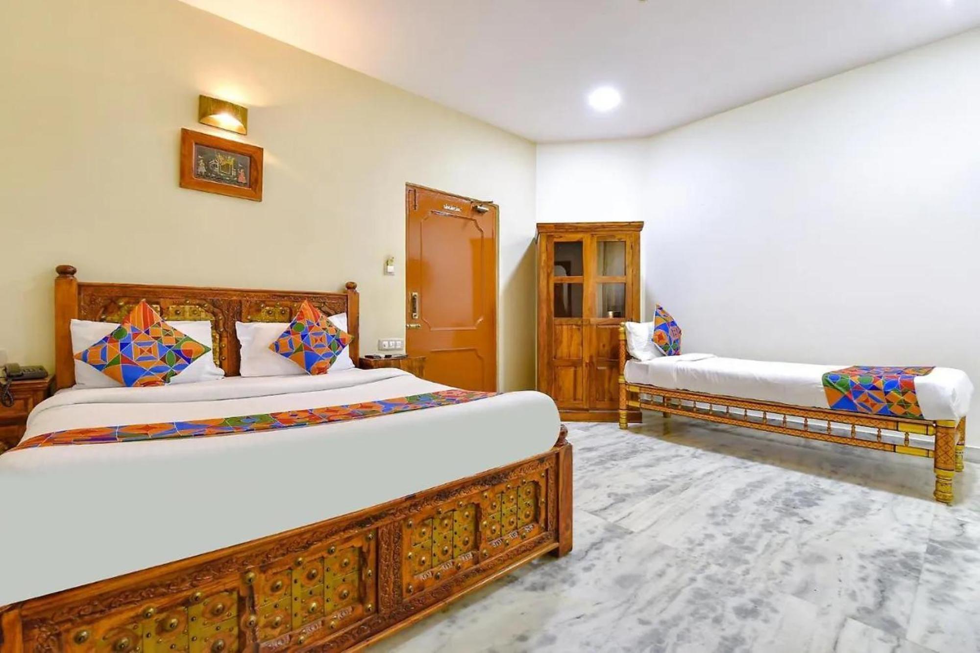 Empire Palace Hotel 3*