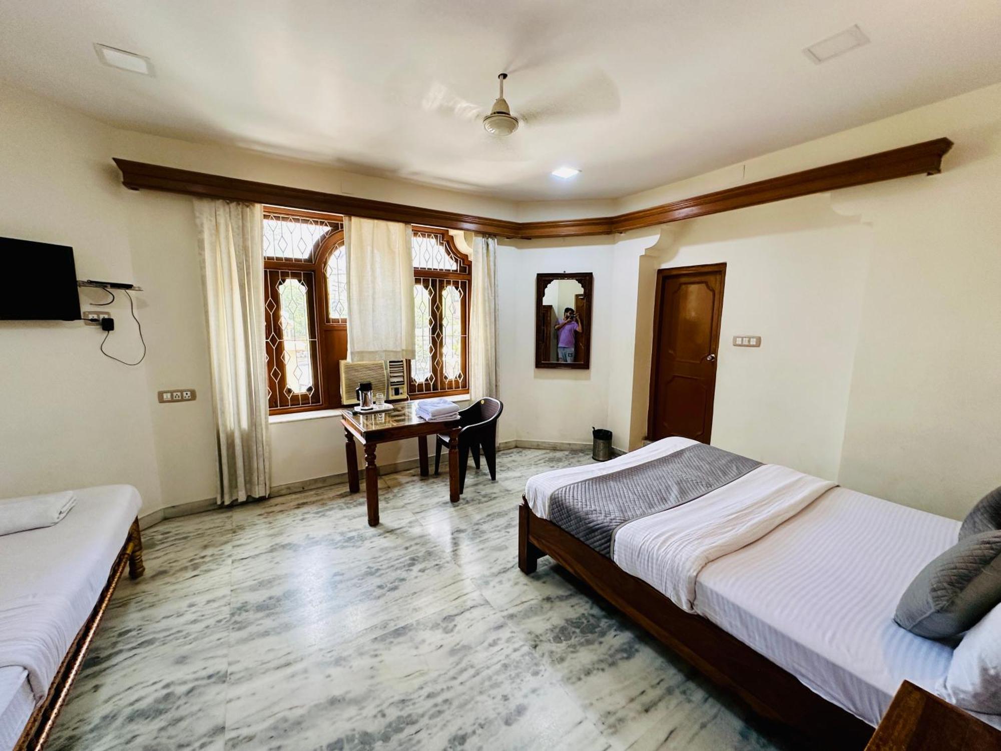 Empire Palace Hotel Hotel 3*