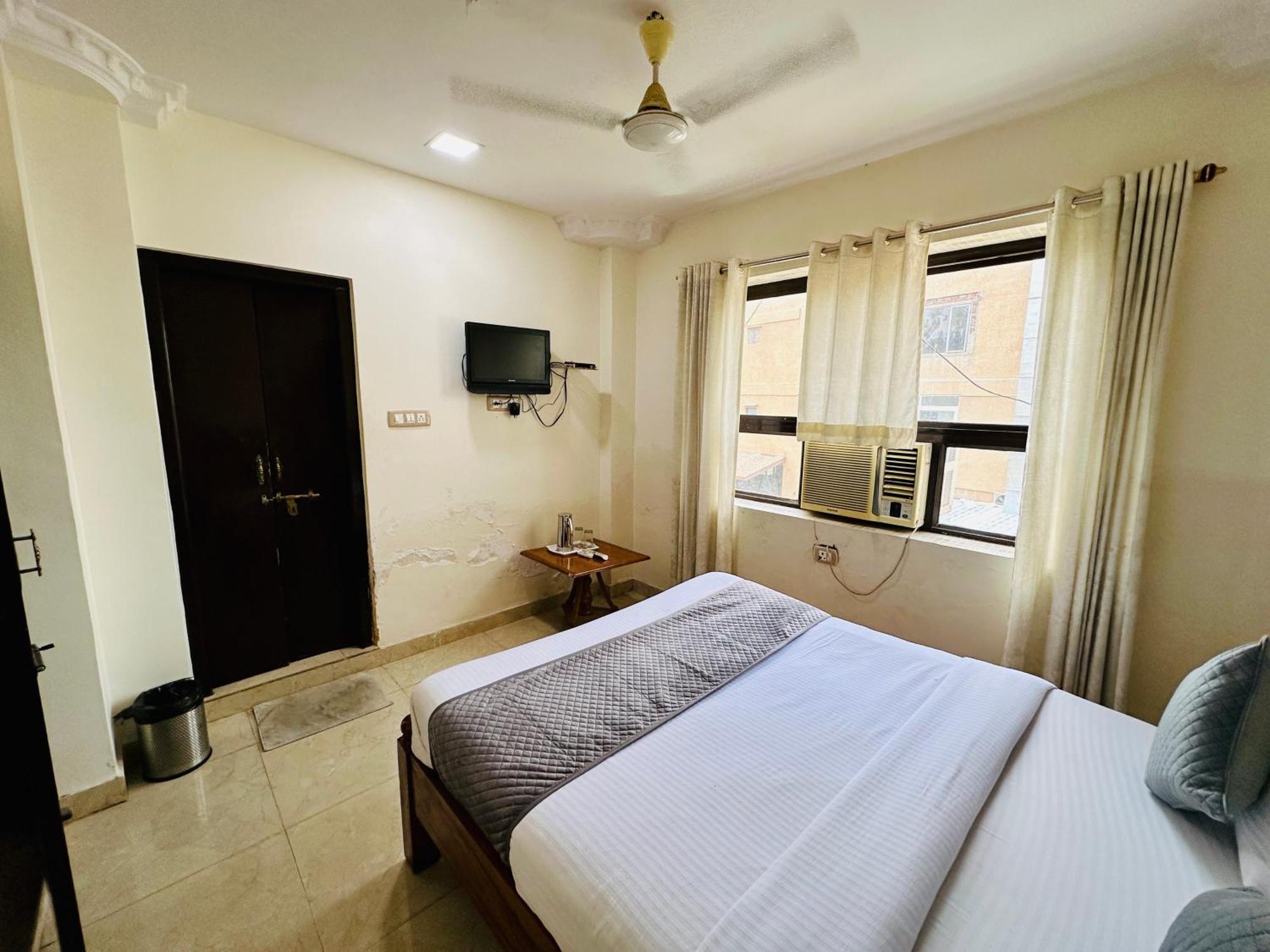 Empire Palace Hotel 3* Udaipur