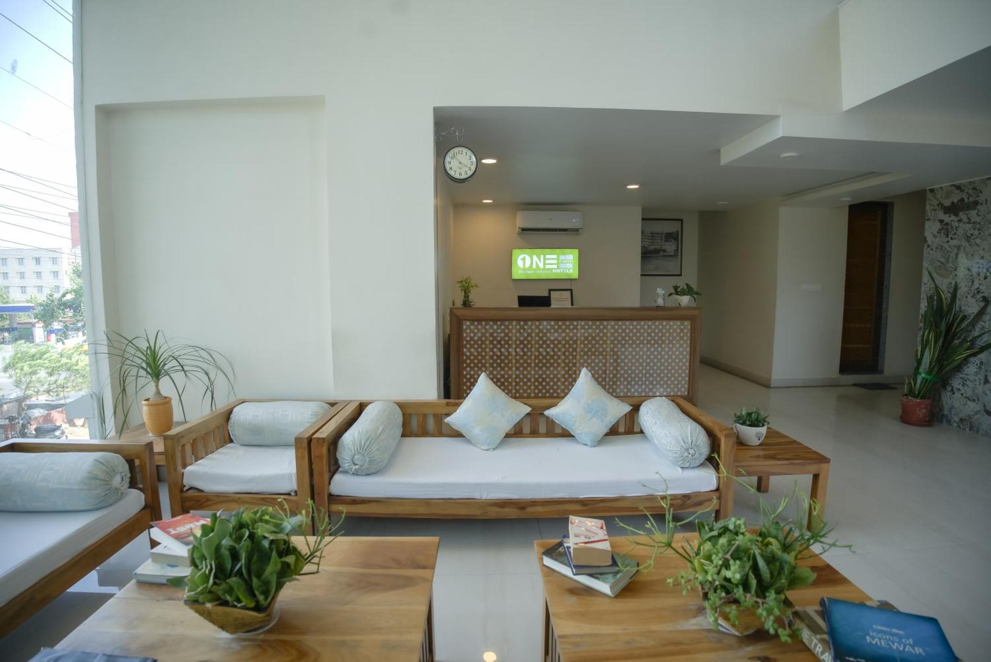 Hotel Wonder Cliff Udaipur