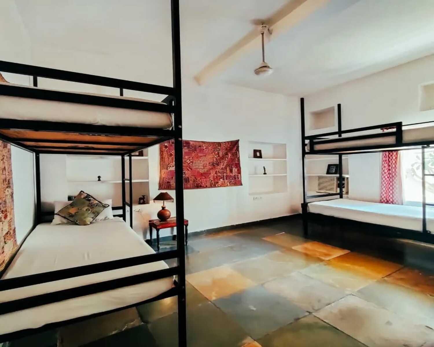 Hostel The People