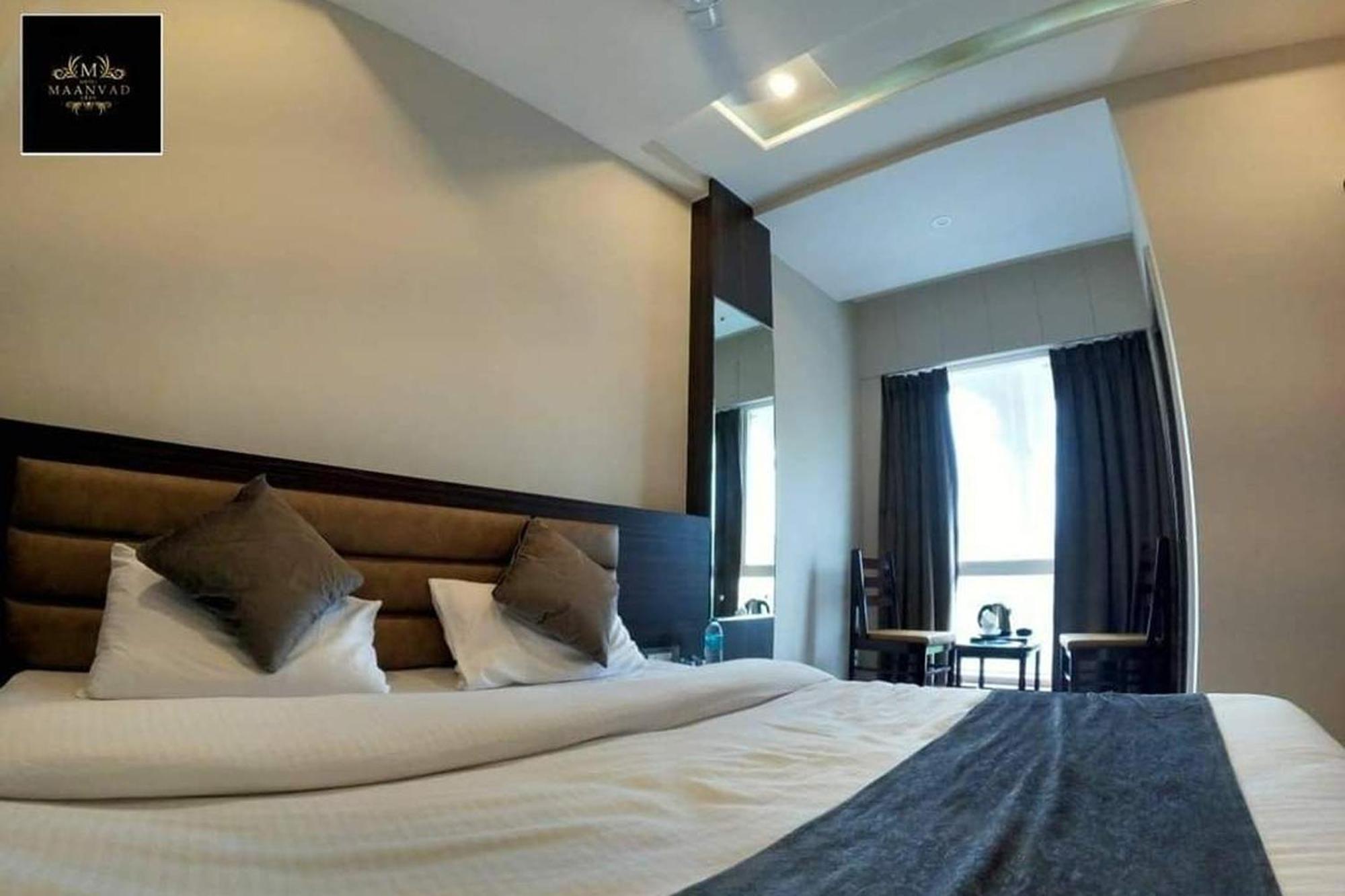 Maanvad Garh - V One Pride By Noww Hotel 3*