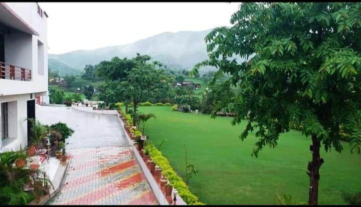Resort Meera Valley By Nexottel Udaipur