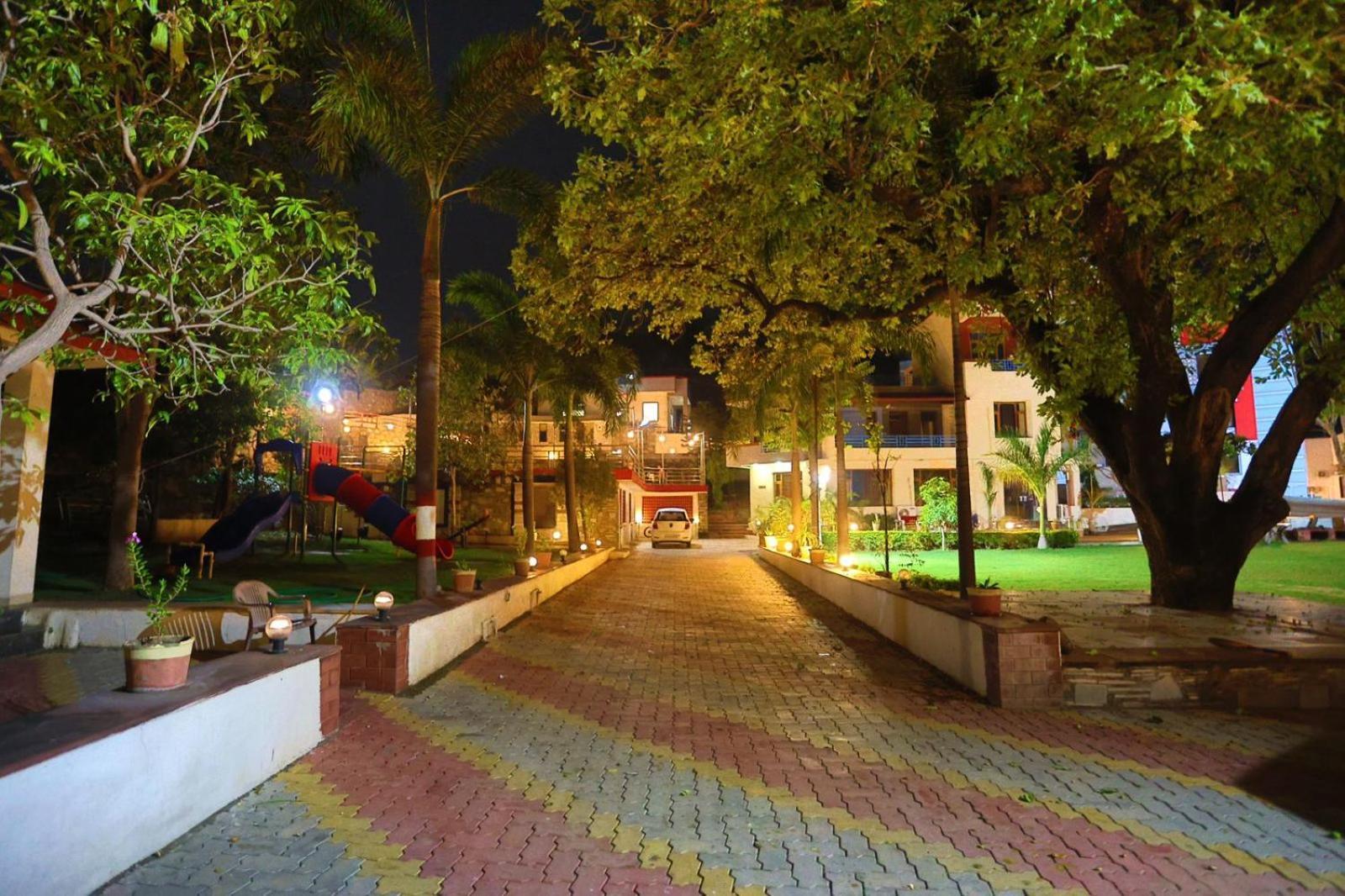 Meera Valley By Nexottel Resort 3*