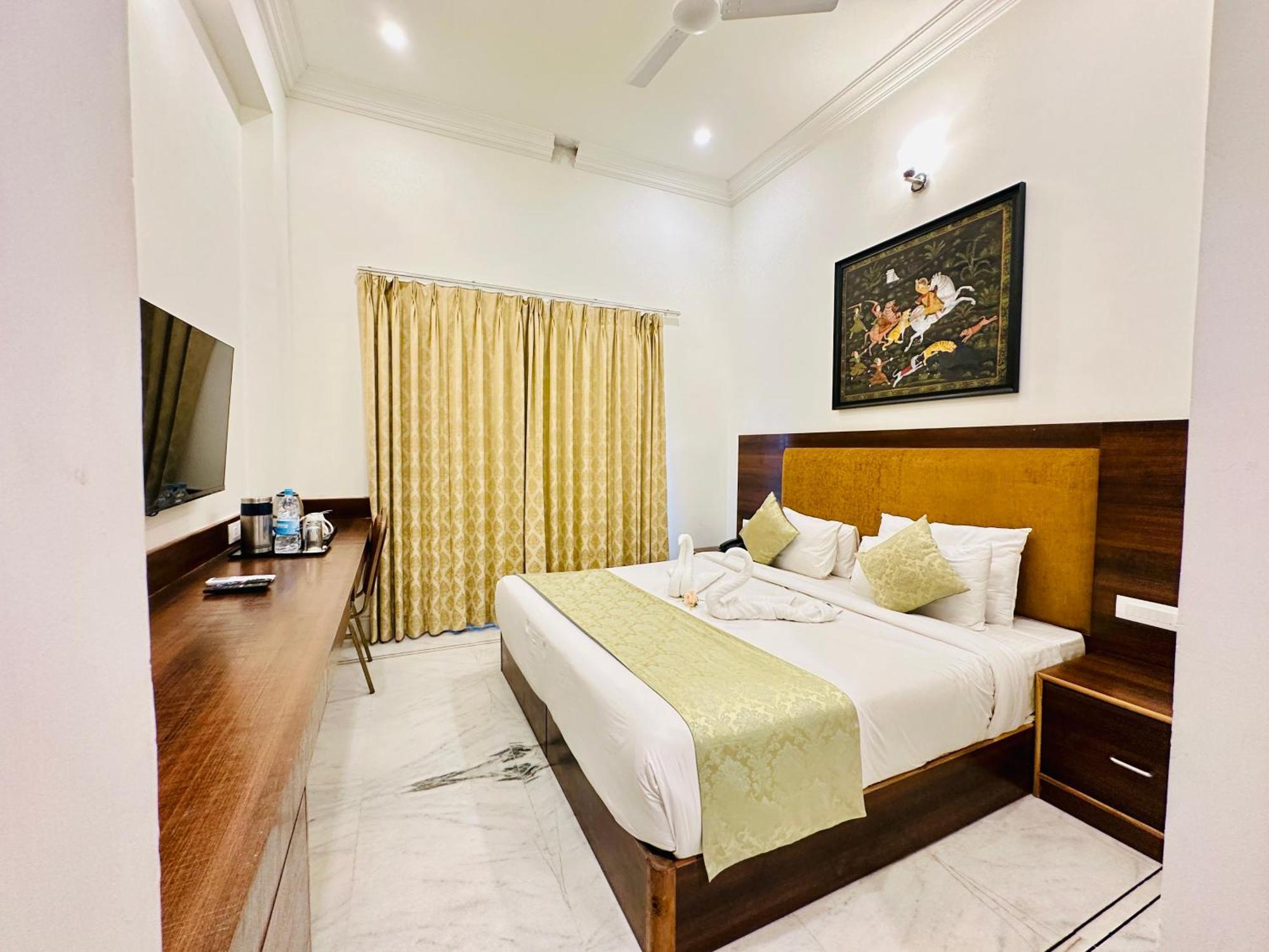 Mewar Palace And Spa Hotel