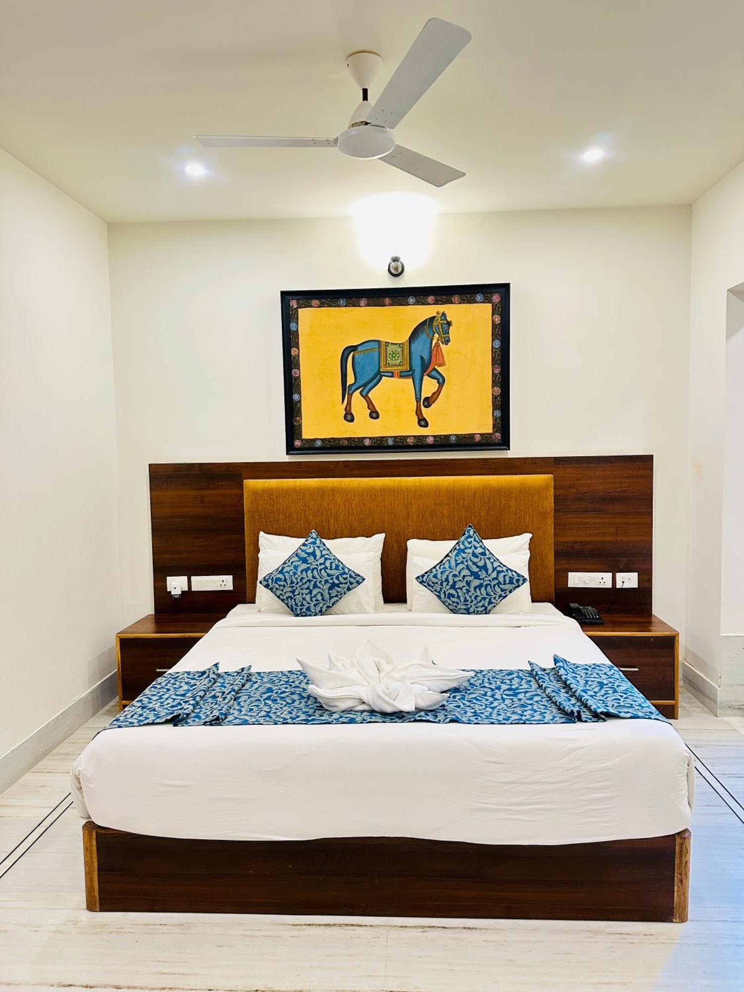 Mewar Palace And Spa Udaipur