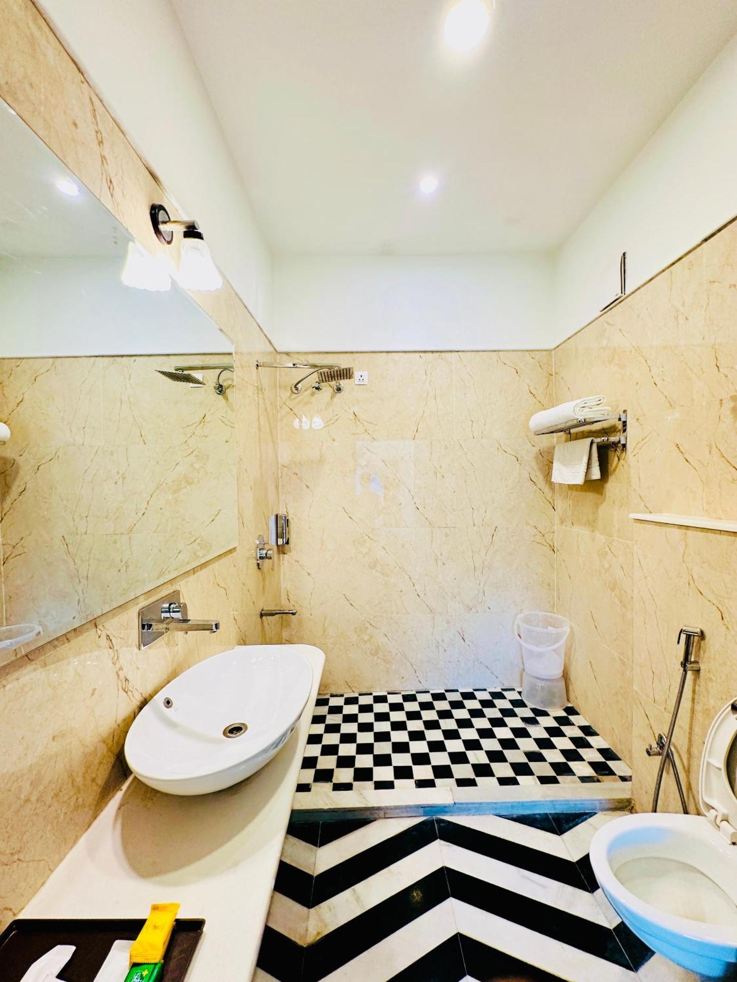 Mewar Palace And Spa Hotel 4*