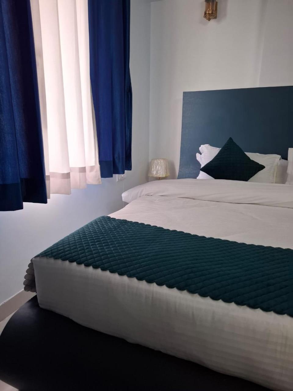 Royal Rajvilas Heights,luxury Family Home,5bhk,fully Ac *