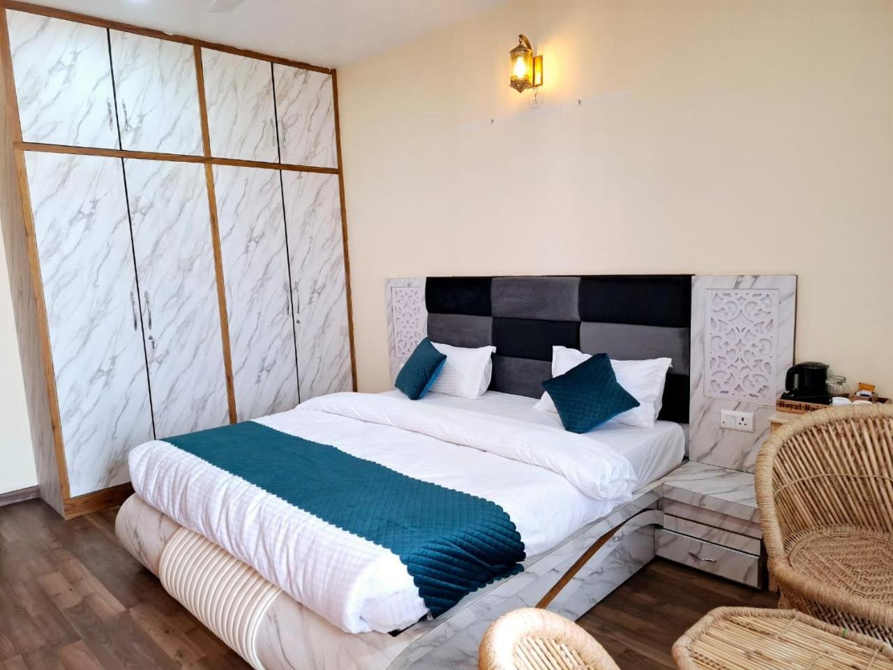 Royal Rajvilas Heights,luxury Family Home,5bhk,fully Ac Apartment