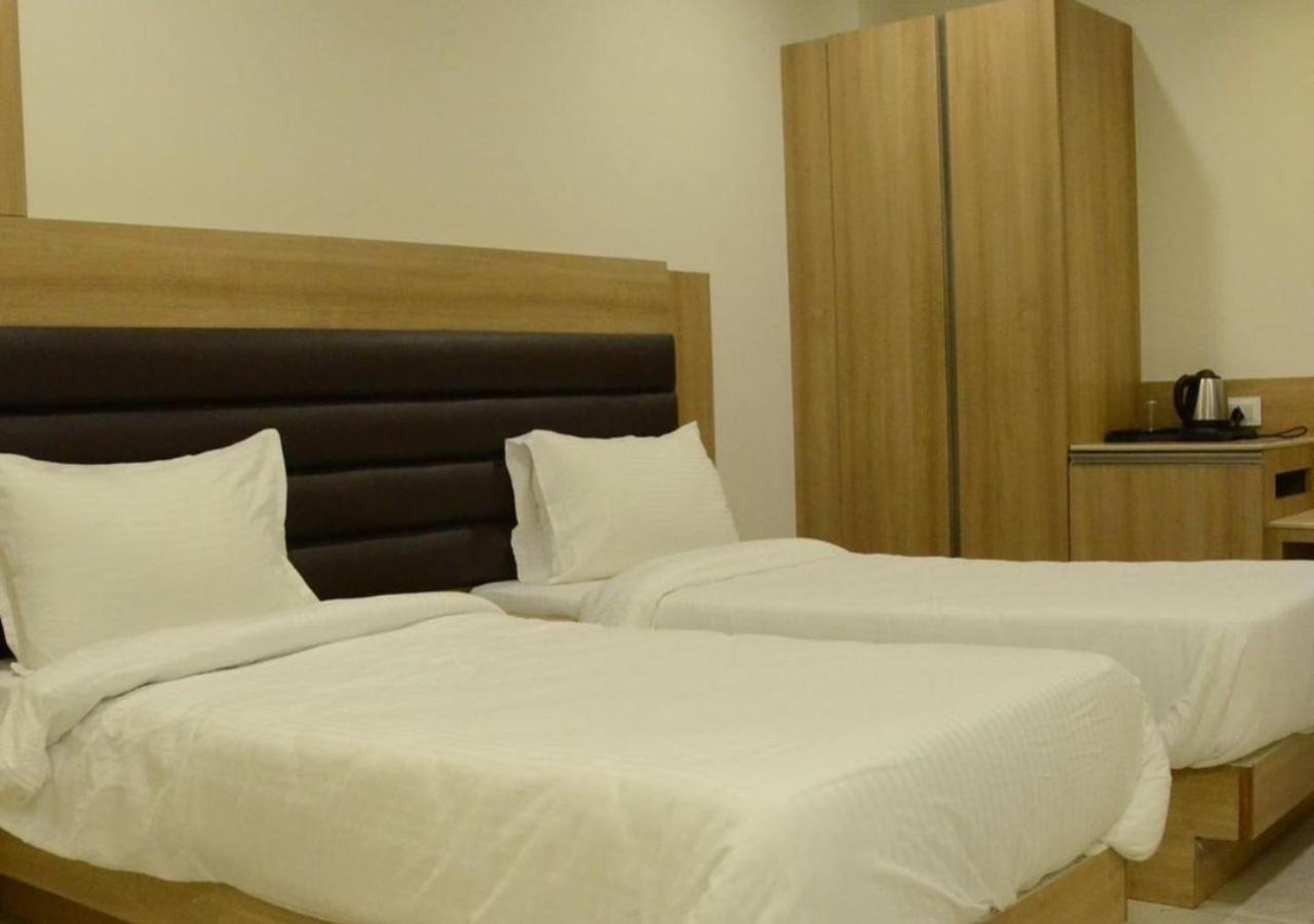 Hotel Aaradhya 4*