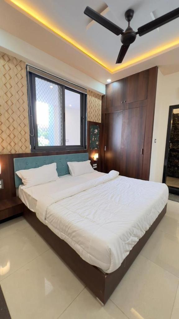 Abhinandan Palace Hotel Udaipur