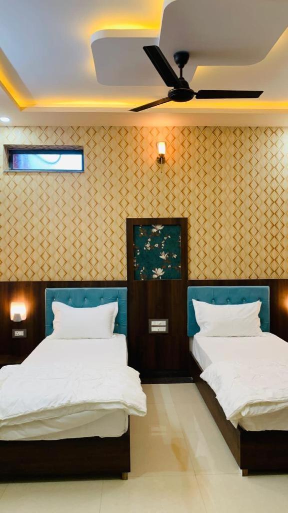 Hotel Abhinandan Palace