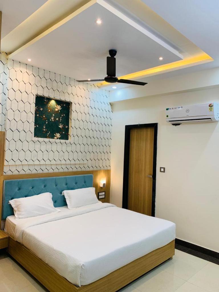 Hotel Abhinandan Palace Udaipur