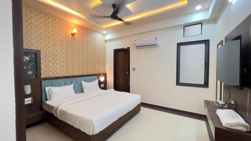 Hotel Abhinandan Palace *