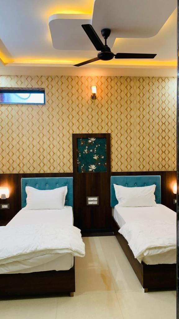 Hotel Abhinandan Palace
