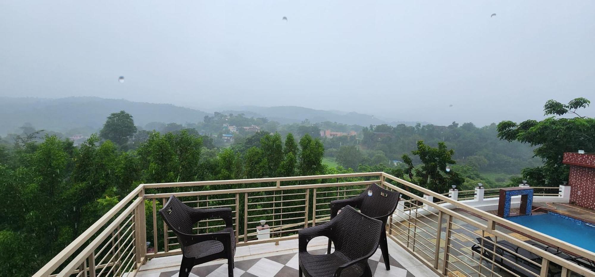Skyview With Private Pool 4bhk Villa Udaipur