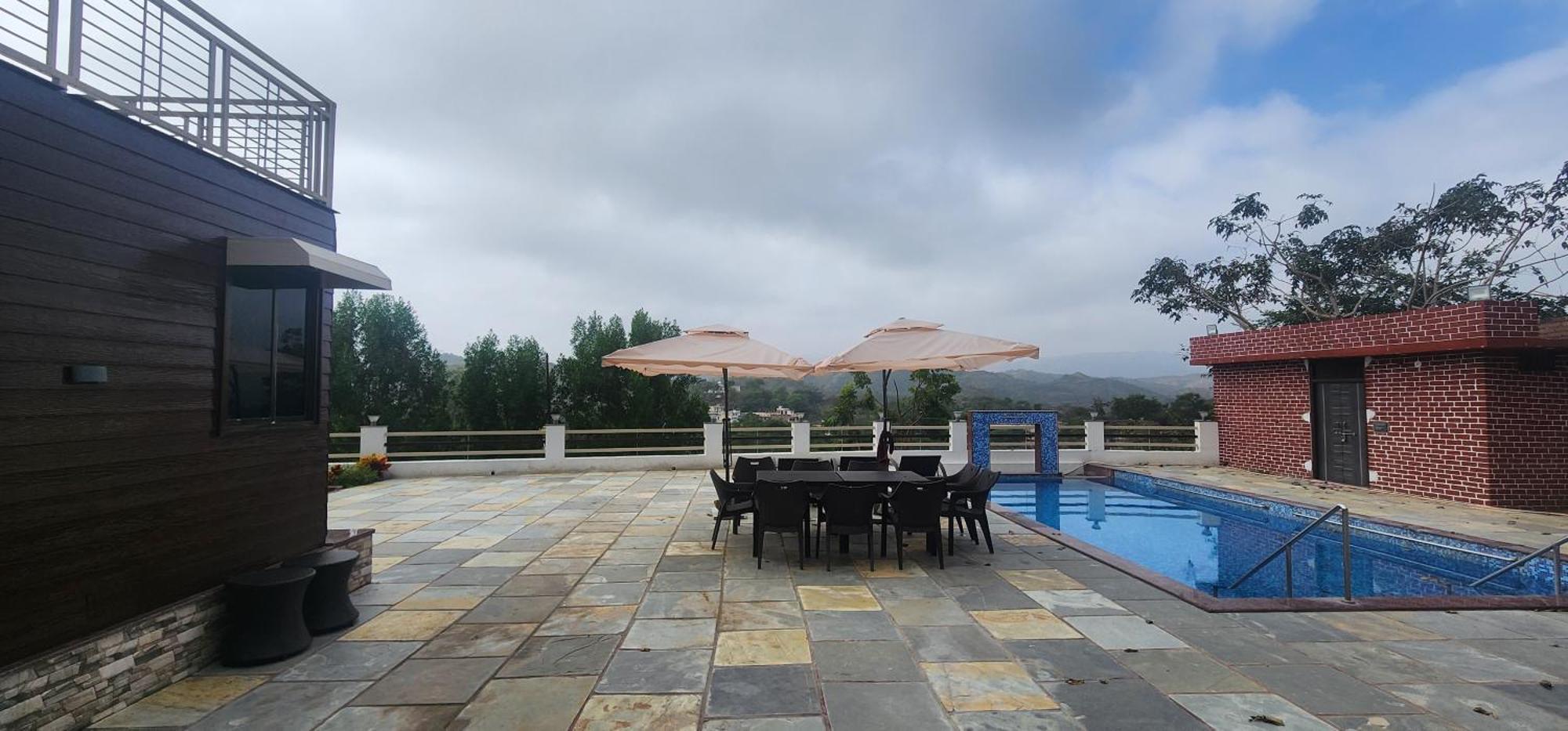 Skyview With Private Pool 4bhk * Udaipur