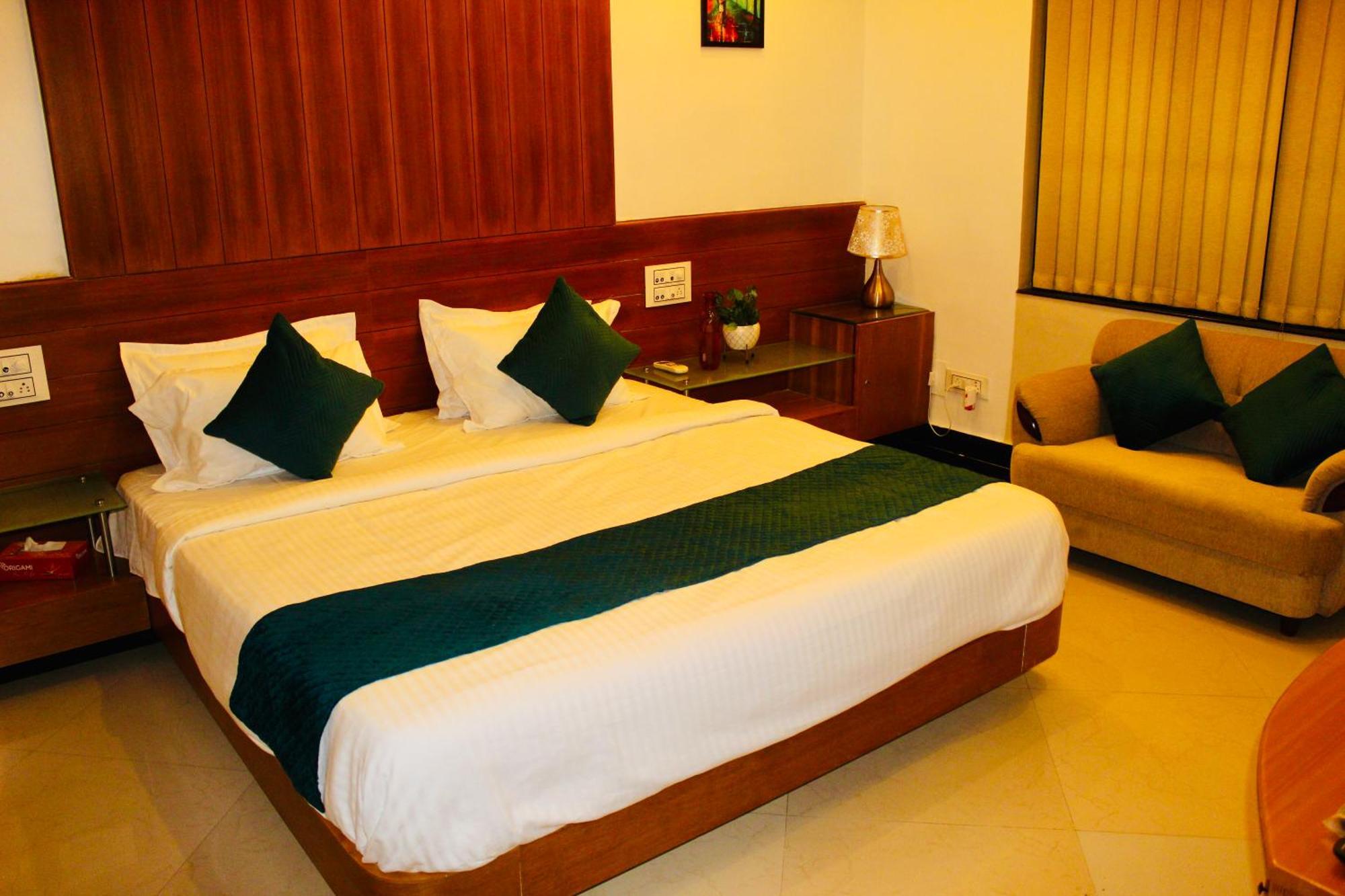 Aha Luxury - 3bhk With Garden & Parking Villa Udaipur