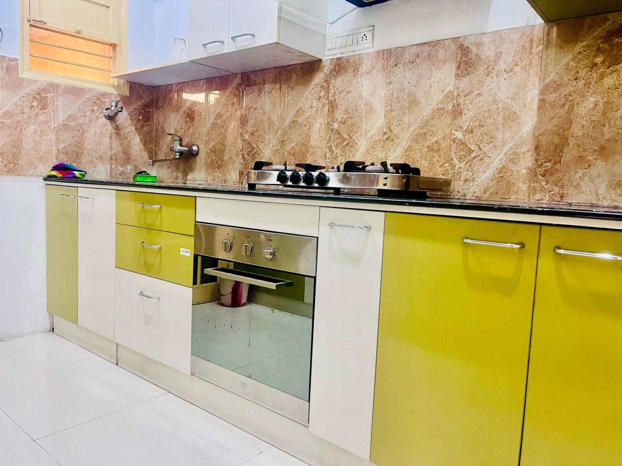 Villa Aha Luxury - 3bhk With Garden & Parking