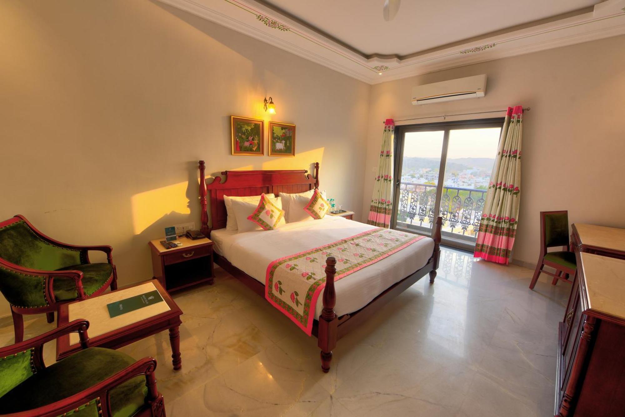 Hotel Maan By Stone Wood Premier 4*
