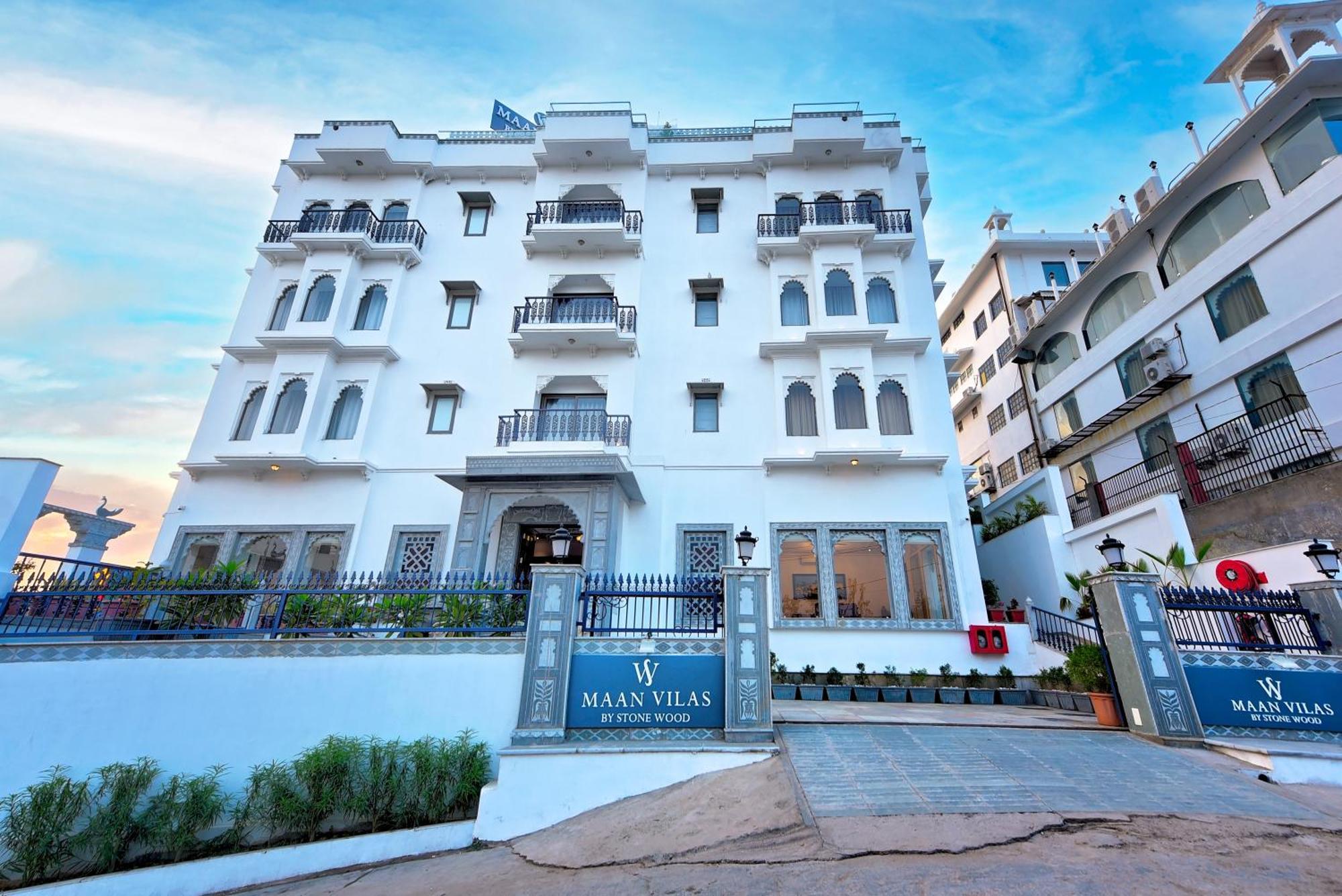 Hotel Maan By Stone Wood Premier 4*