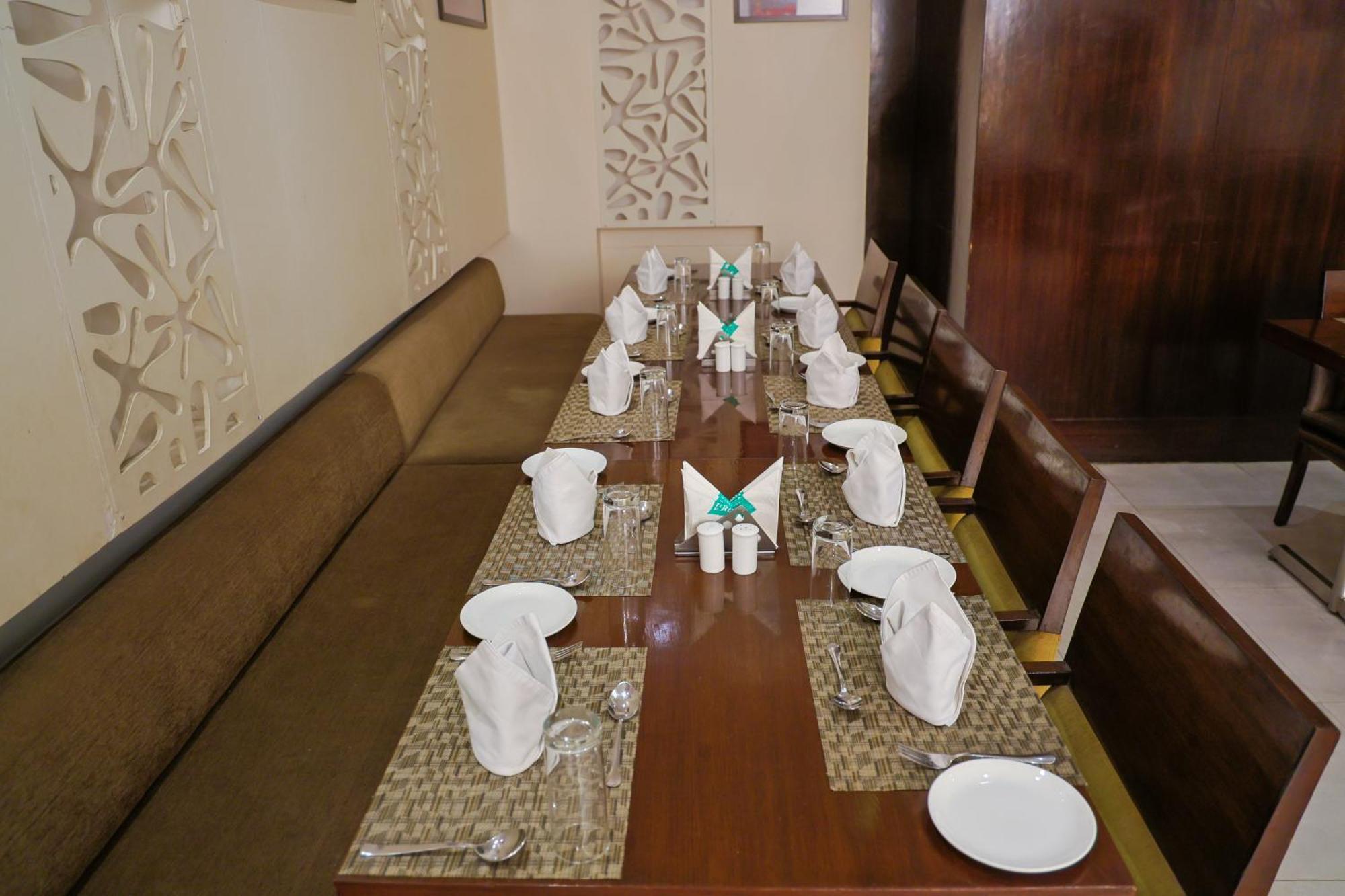 Hotel Le Roi Udaipur