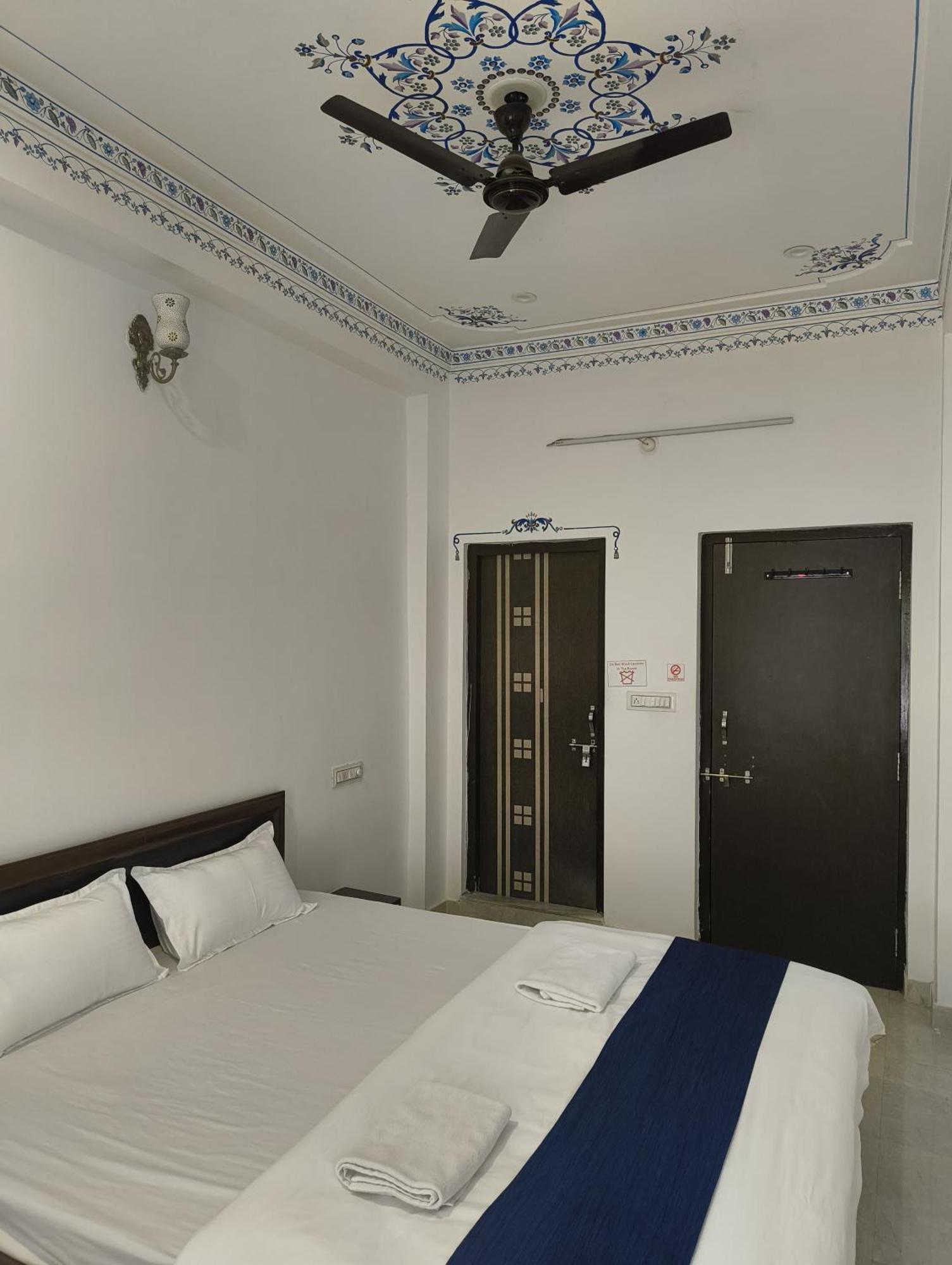 Rising Shemesh 4* Udaipur