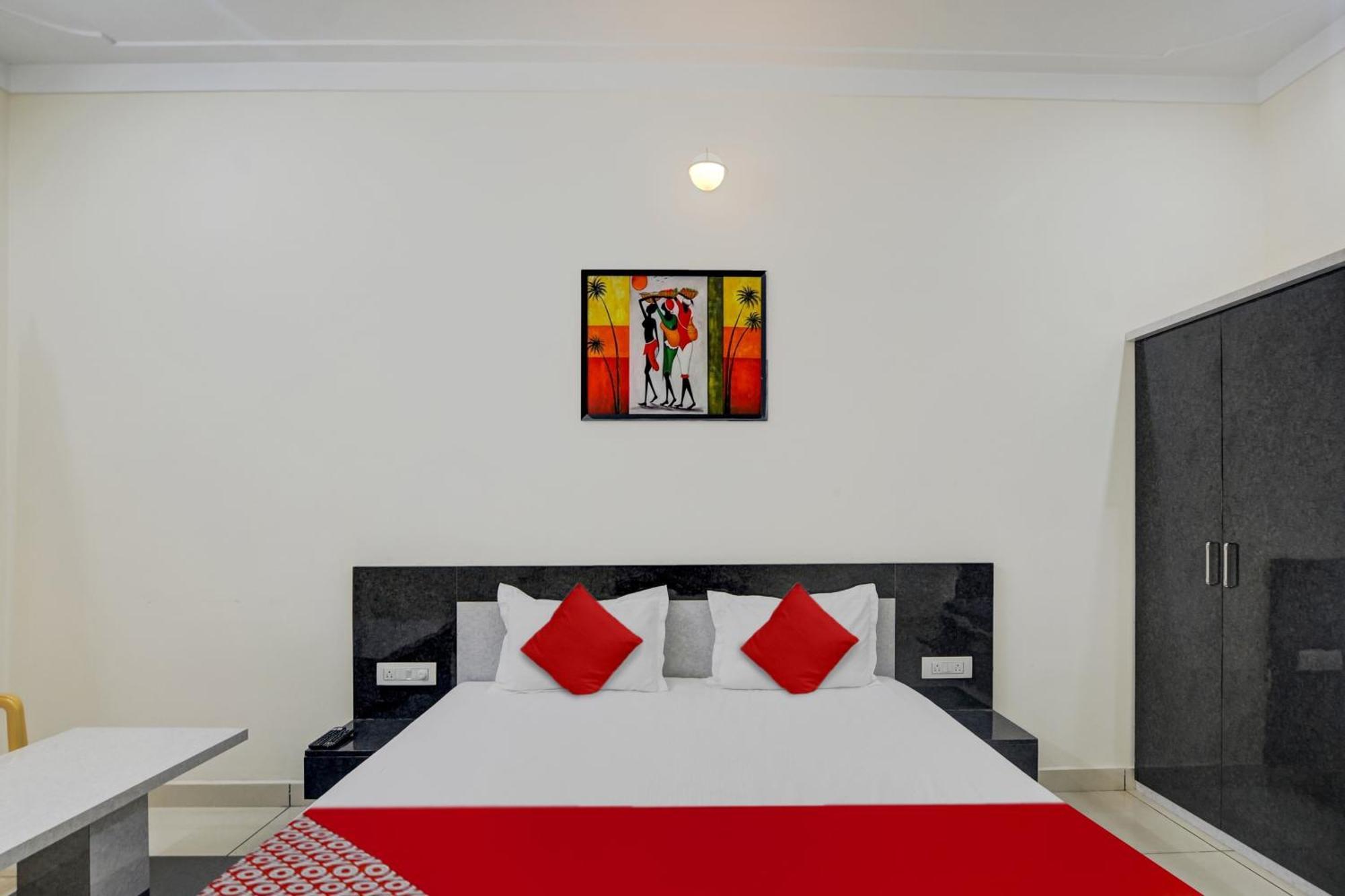 Hotel O Shree Ji Kunj 3*
