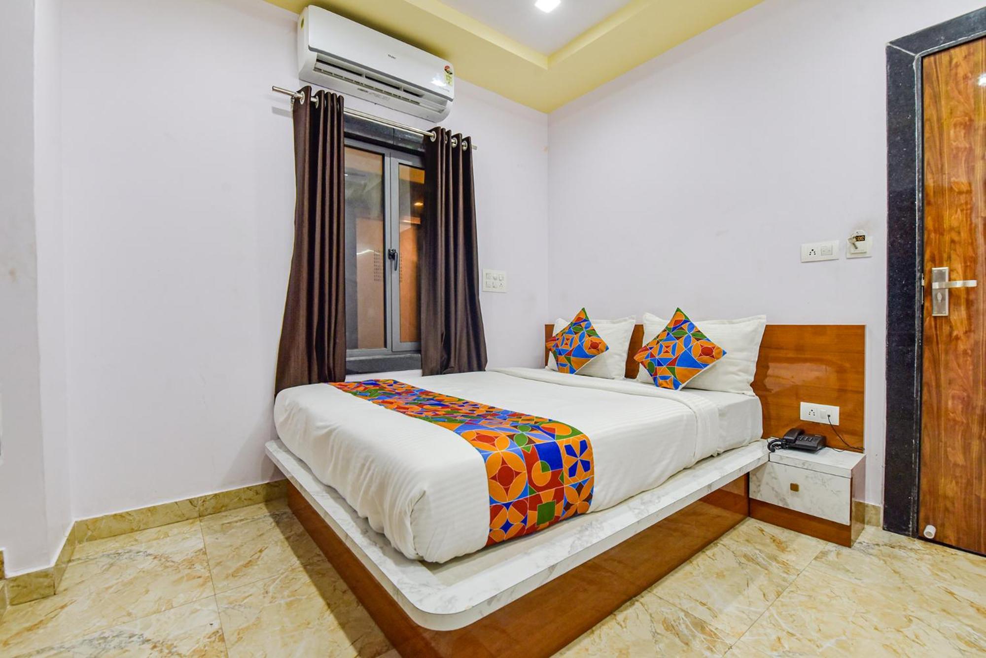 Hotel Fabhotel Lali Palace 3*