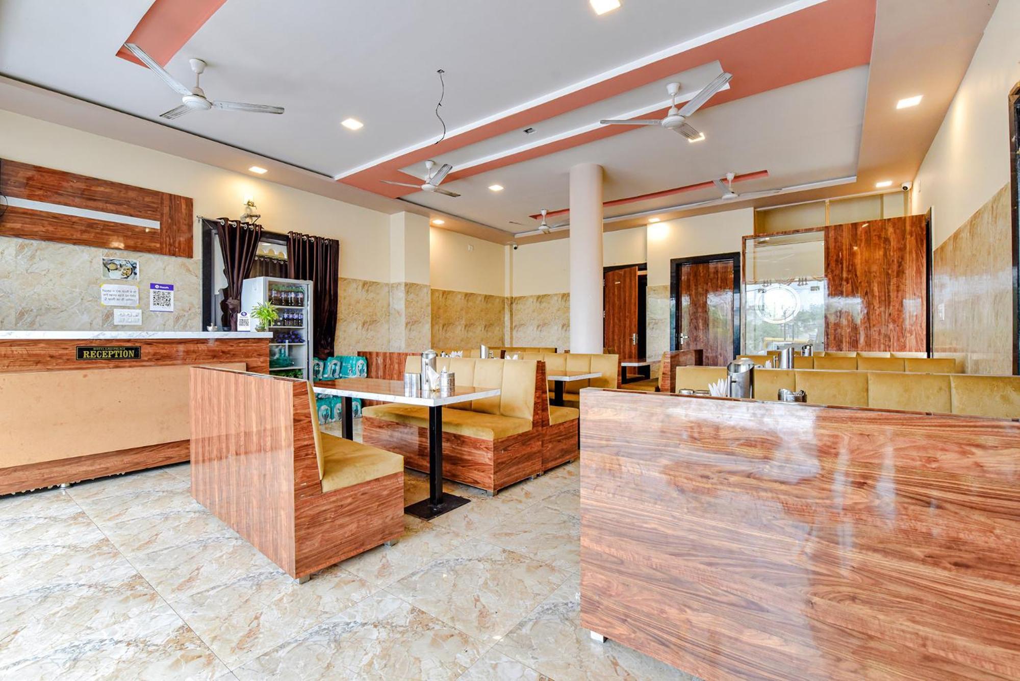 Fabhotel Lali Palace 3*