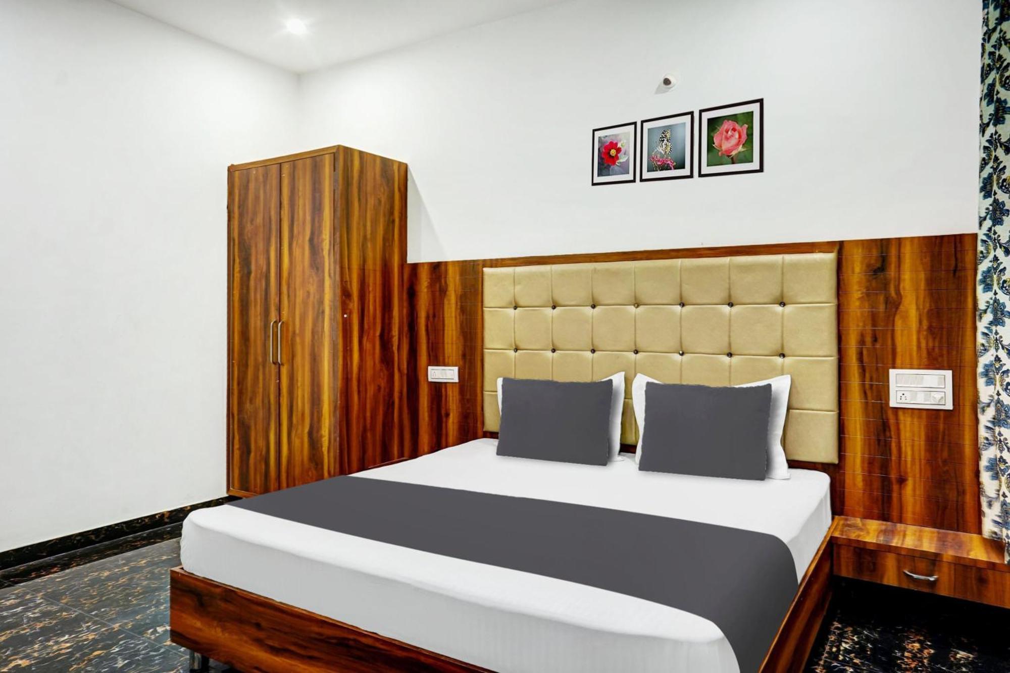 Spot On Raj Hotel 2*