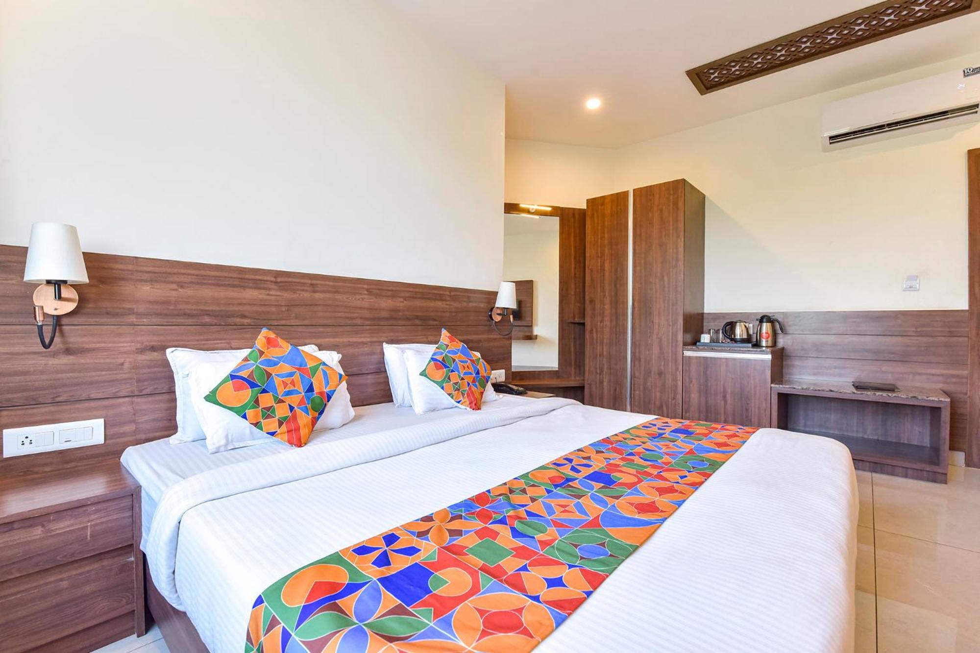 Hotel Fabhotel Prime Amantra