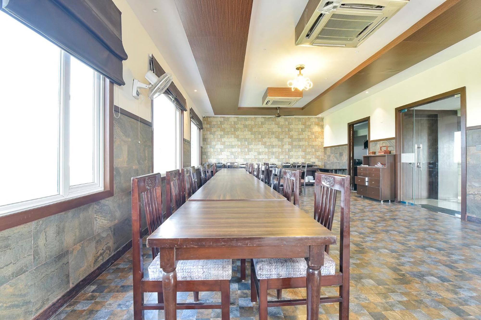 Hotel Fabhotel Prime Amantra Udaipur