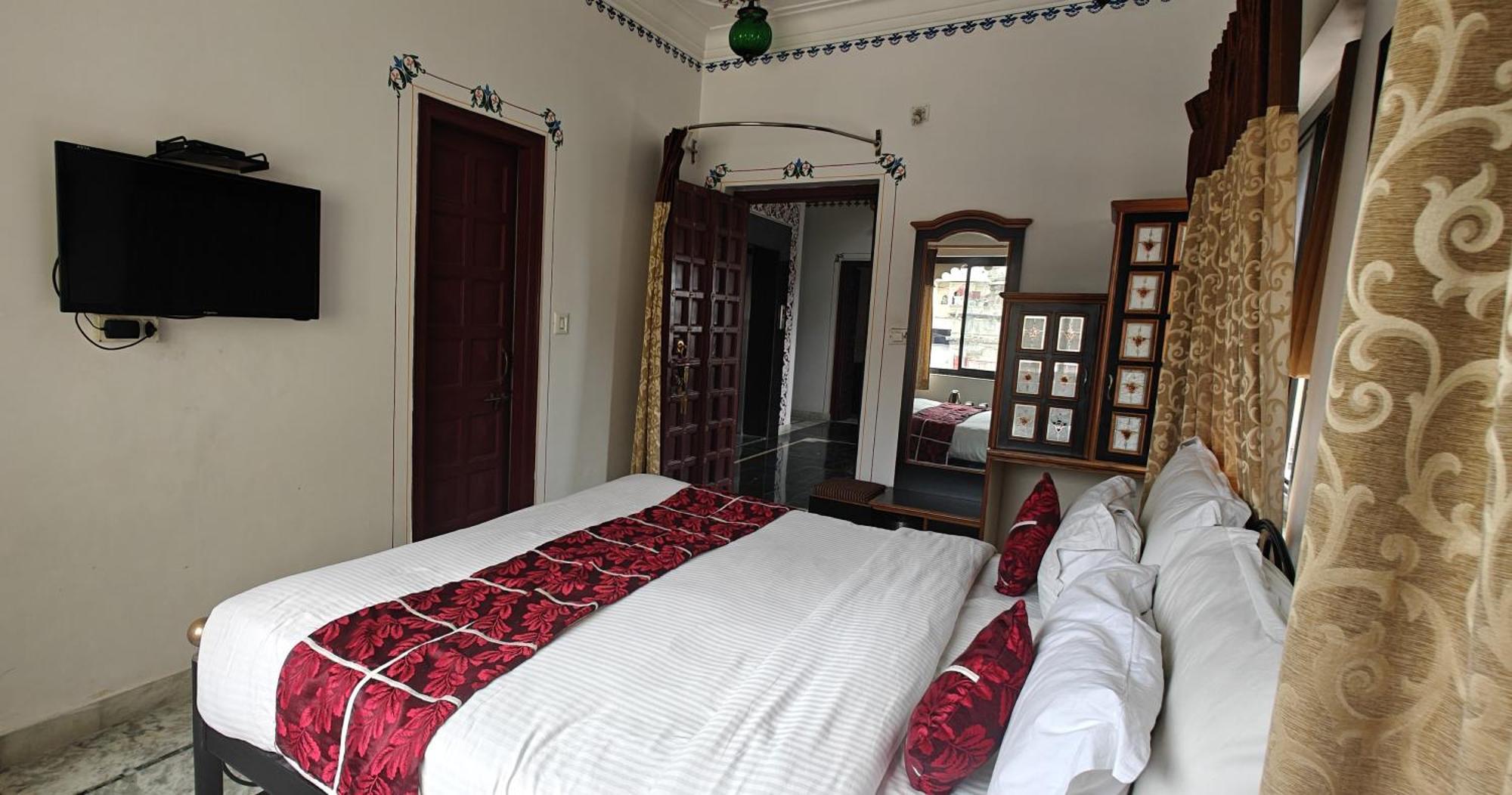 Baba Palace - A Heritage Hotel, 3*