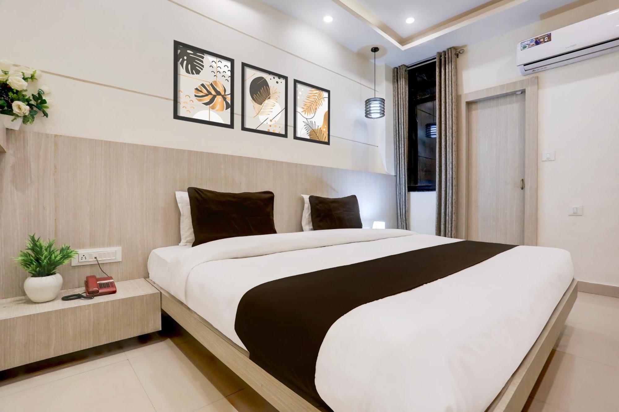 Super Collection O Rampura Near Sajjan Garh Fort Formerly Blue Mountain 3*