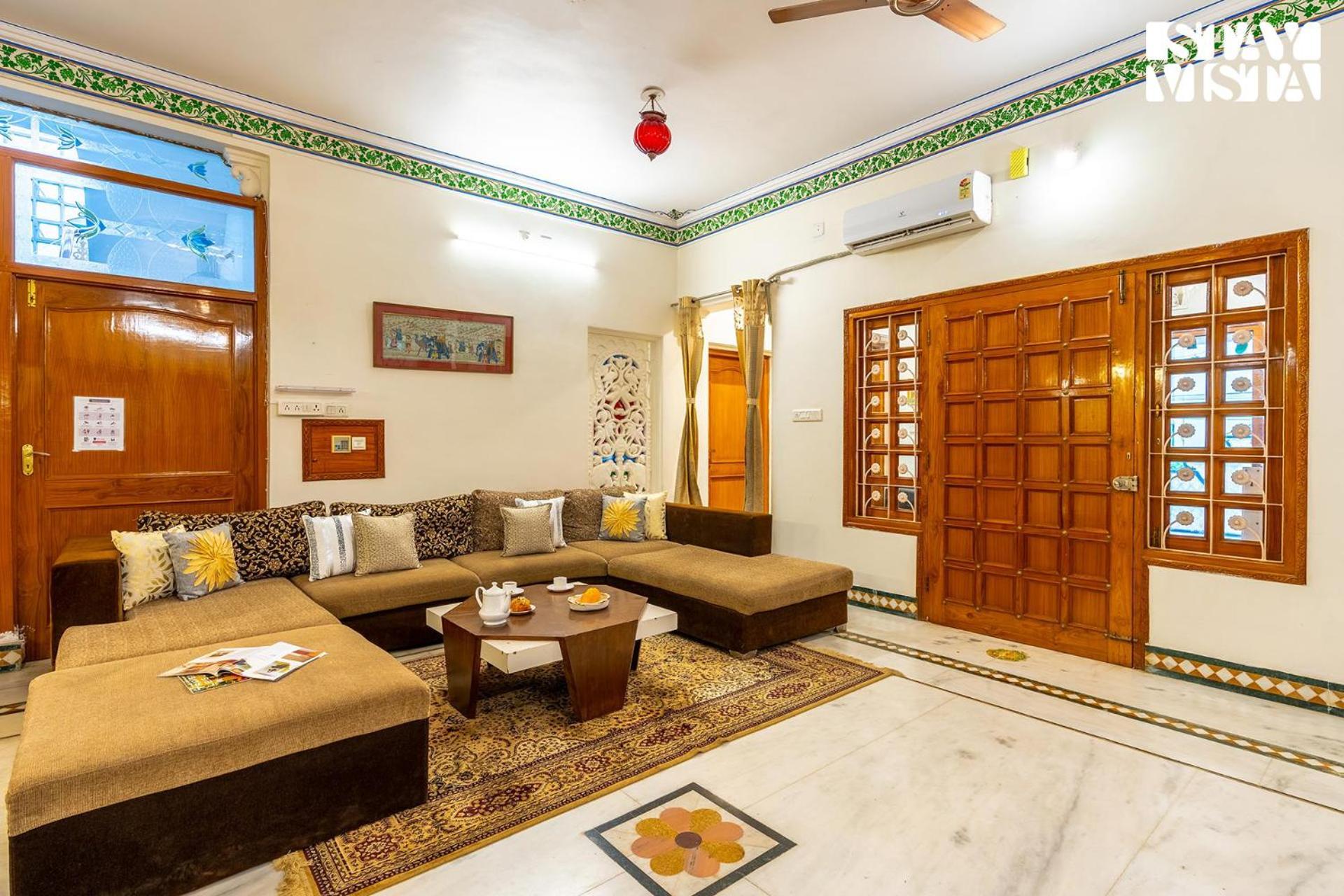 Villa Udaikot By Stayvista: Heritage Hill-view With Terrace & Games *