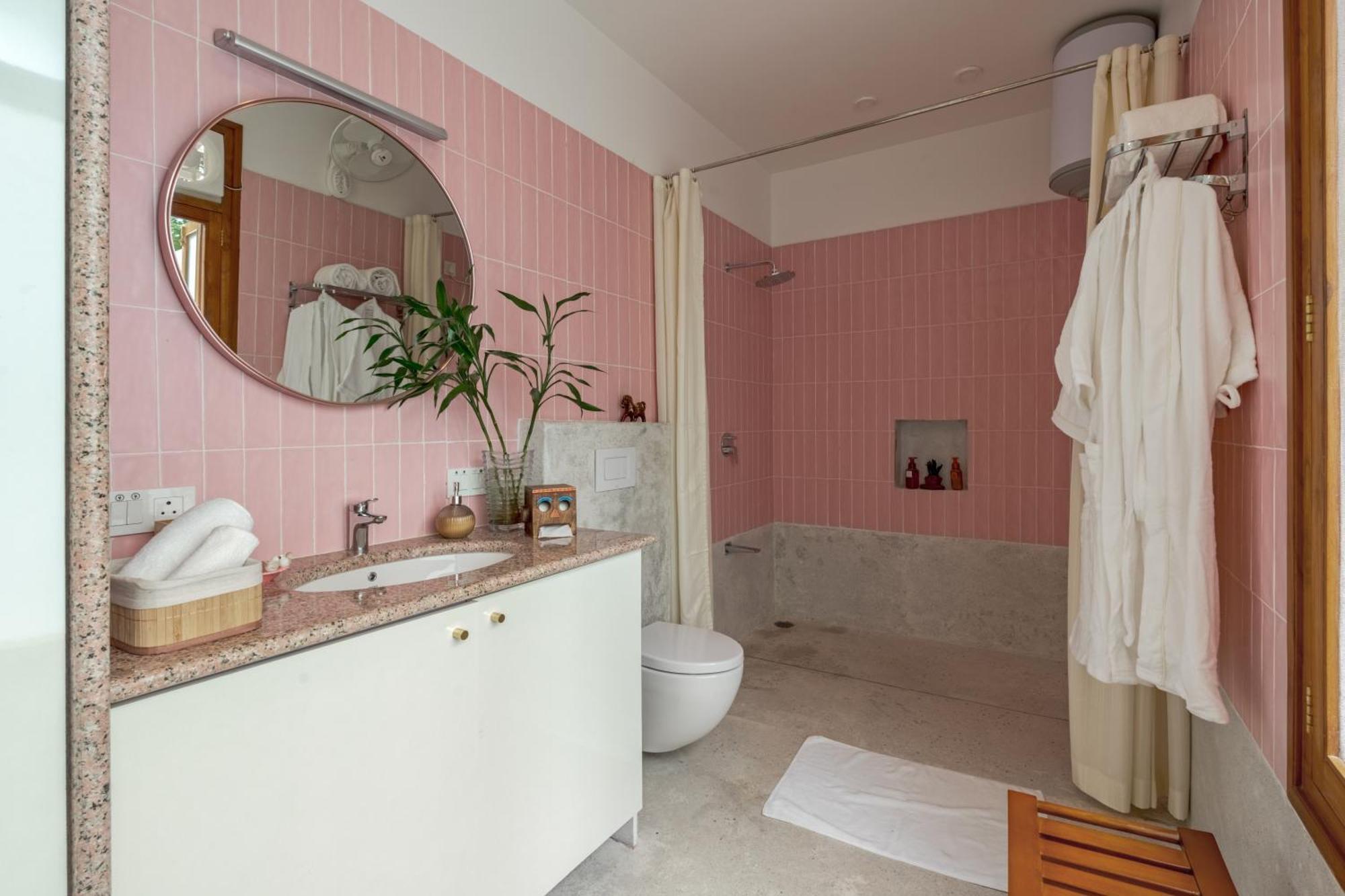 Saffronstays Bougain - 2 Bedroom Pool With View